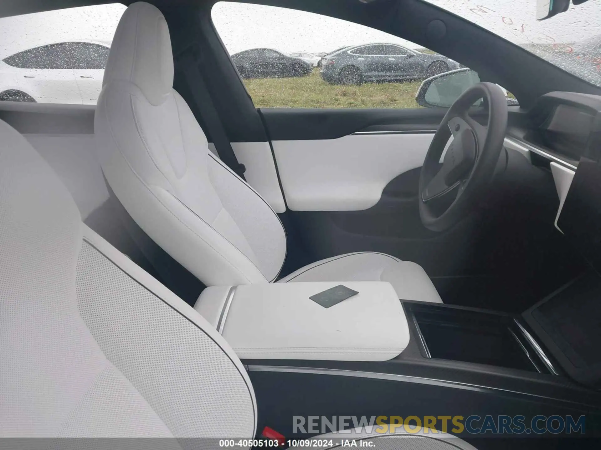 5 fotografías del automóvil dañado 5YJSA1E65PF528105 TESLA MODEL S 2023