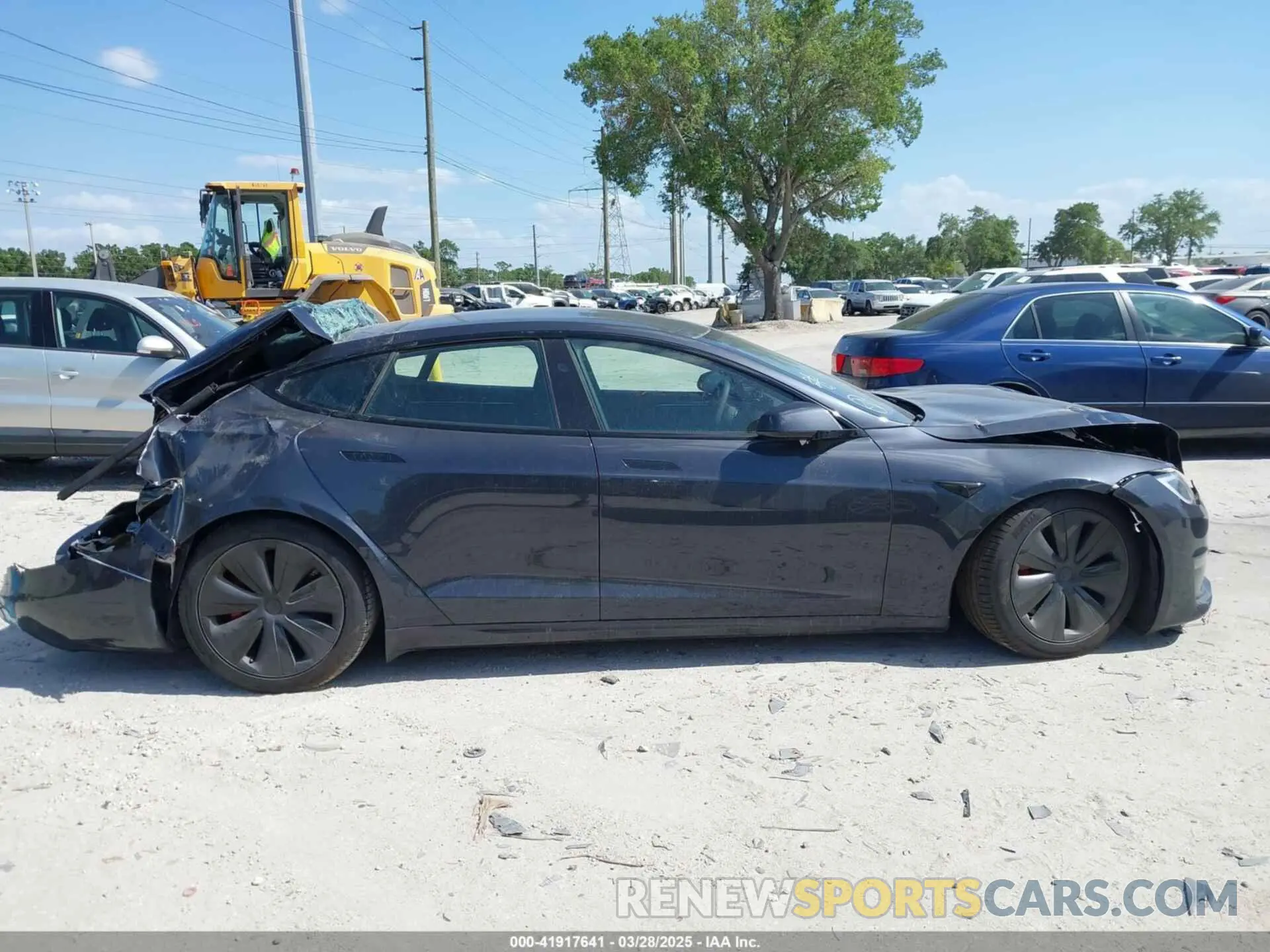 12 fotografías del automóvil dañado 5YJSA1E66PF528906 TESLA MODEL S 2023