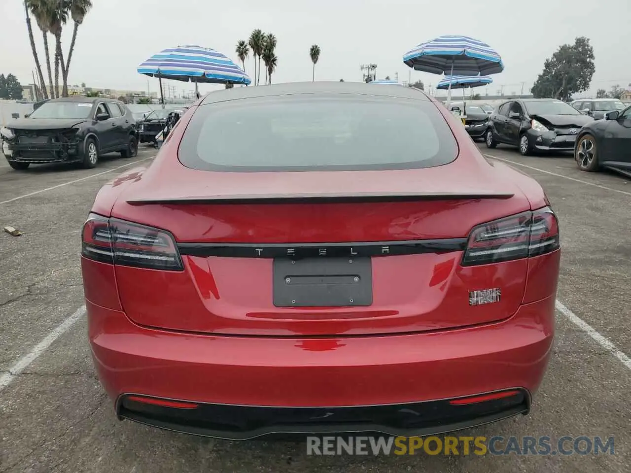 6 fotografías del automóvil dañado 5YJSA1E67PF522807 TESLA MODEL S 2023