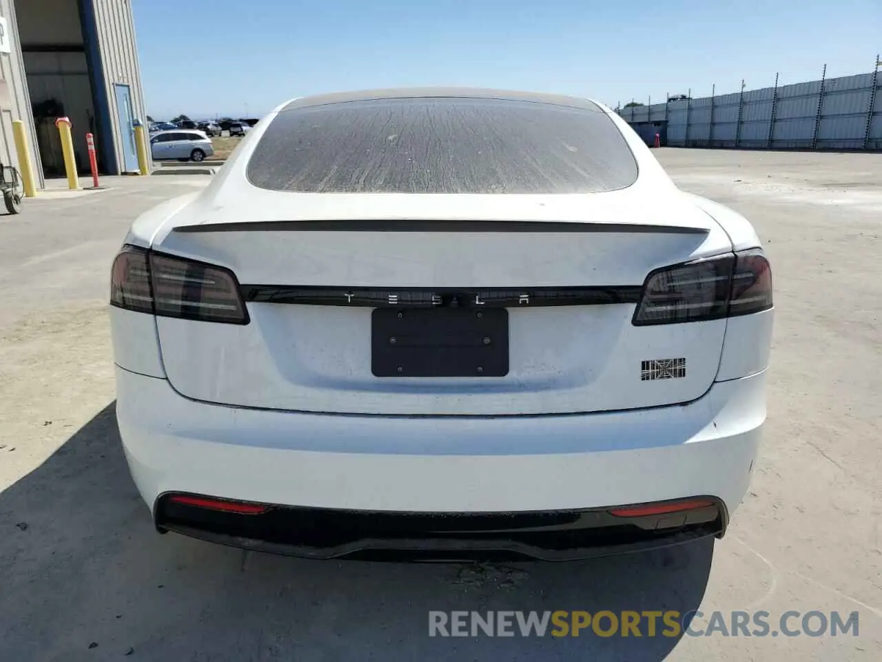 6 fotografías del automóvil dañado 5YJSA1E67PF525531 TESLA MODEL S 2023