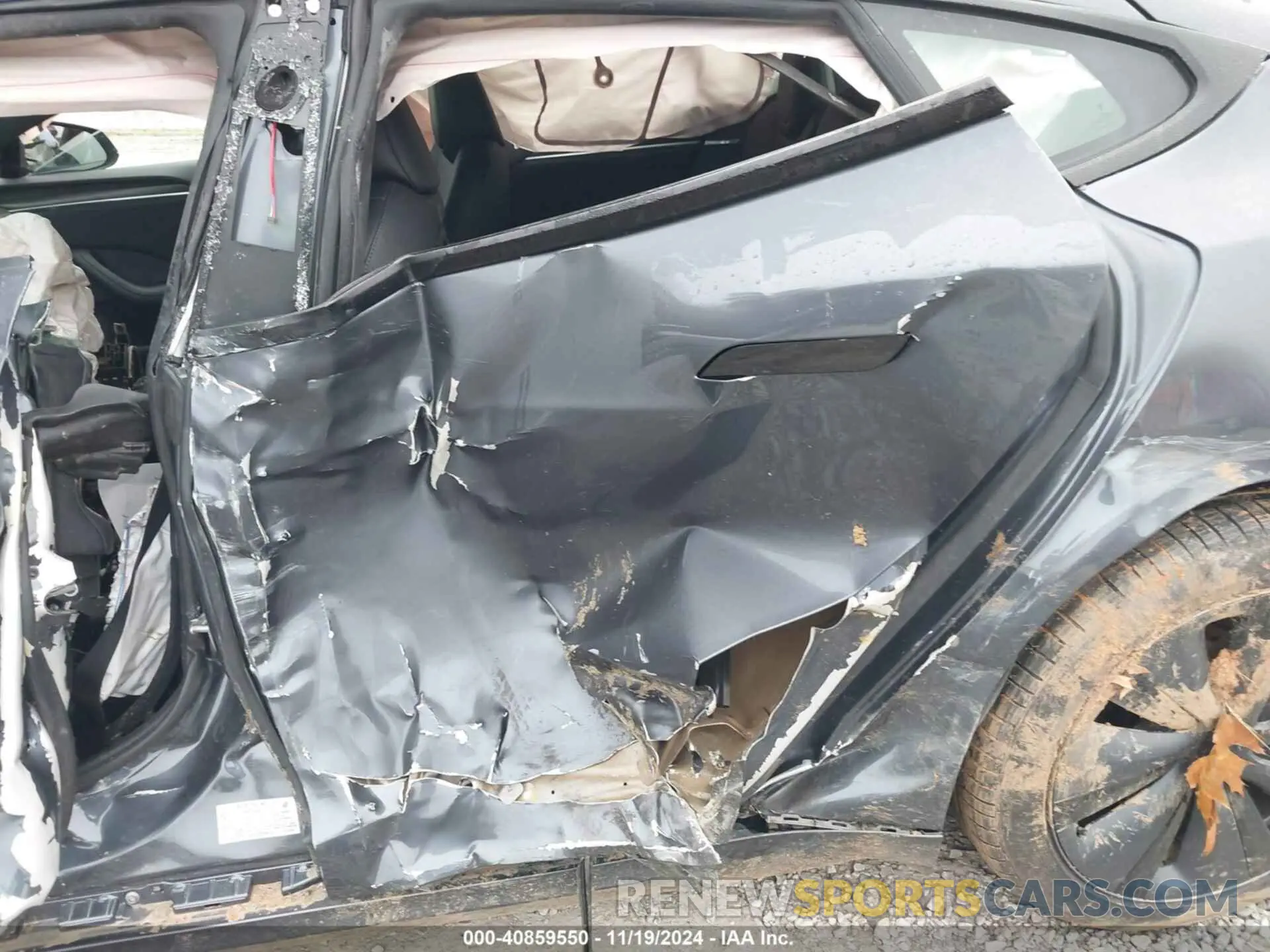12 fotografías del automóvil dañado 5YJSA1E68PF499134 TESLA MODEL S 2023