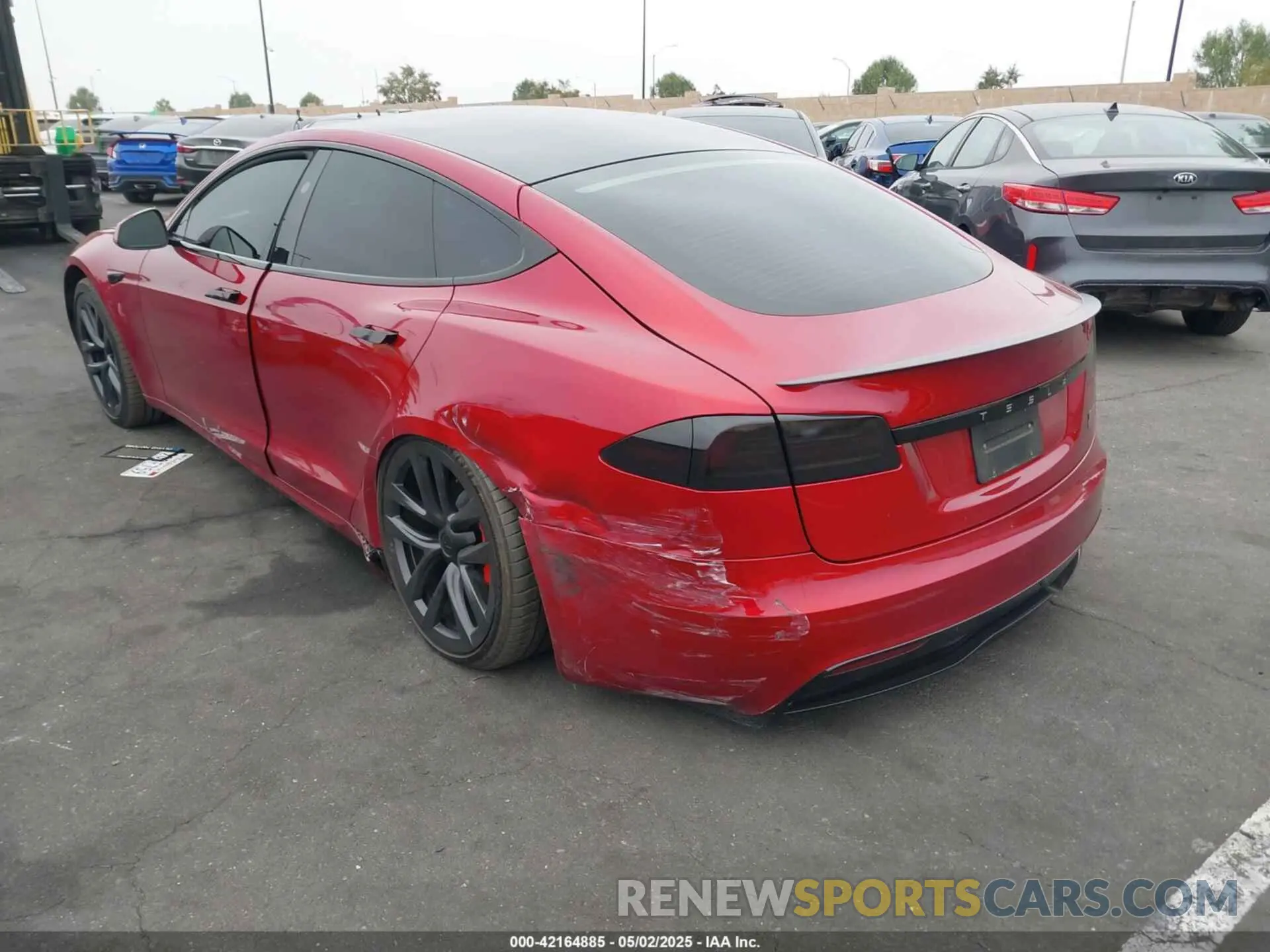 3 fotografías del automóvil dañado 5YJSA1E69PF510559 TESLA MODEL S 2023