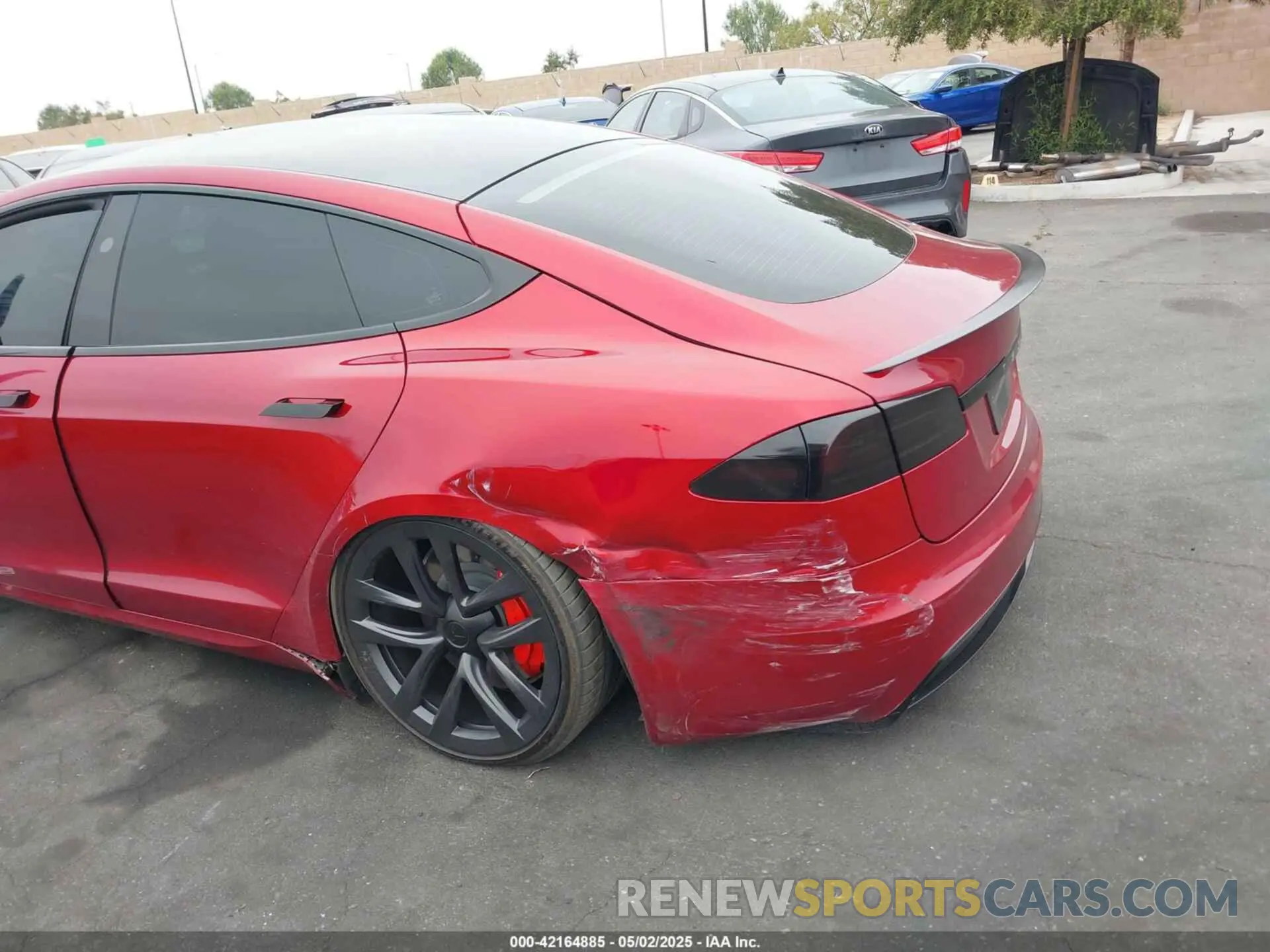 6 fotografías del automóvil dañado 5YJSA1E69PF510559 TESLA MODEL S 2023