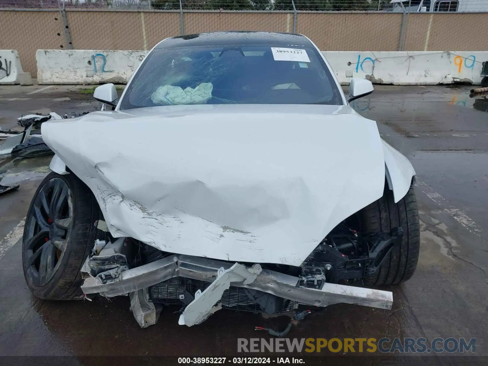 13 fotografías del automóvil dañado 5YJSA1E69PF521920 TESLA MODEL S 2023