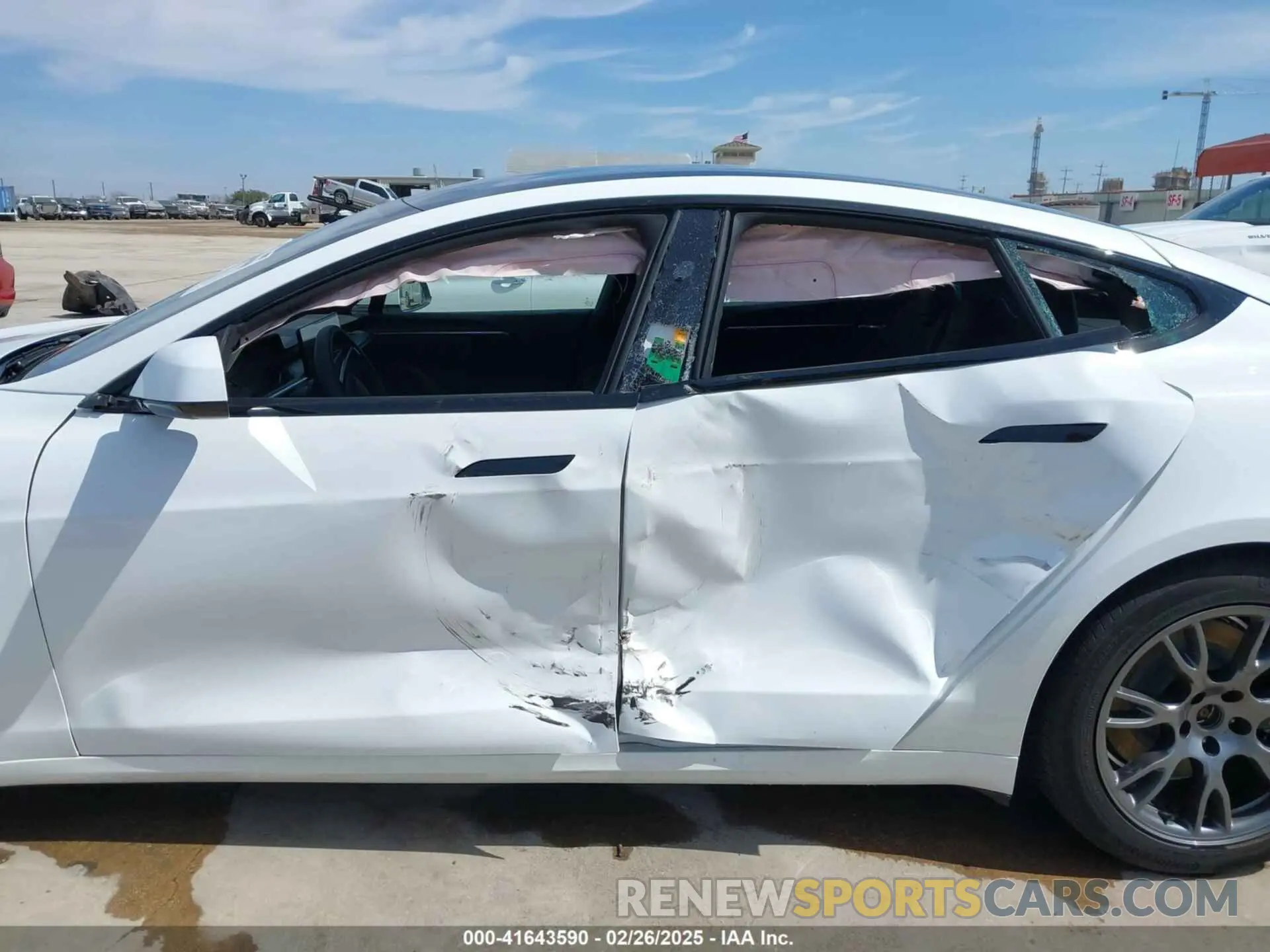 14 fotografías del automóvil dañado 5YJSA1E52RF538021 TESLA MODEL S 2024