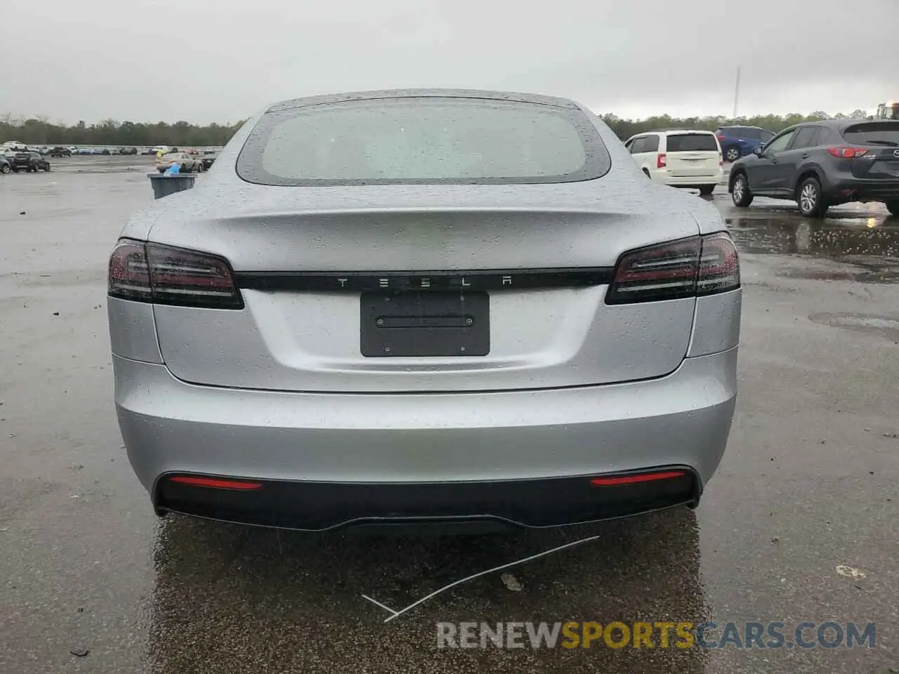 6 fotografías del automóvil dañado 5YJSA1E53RF542174 TESLA MODEL S 2024