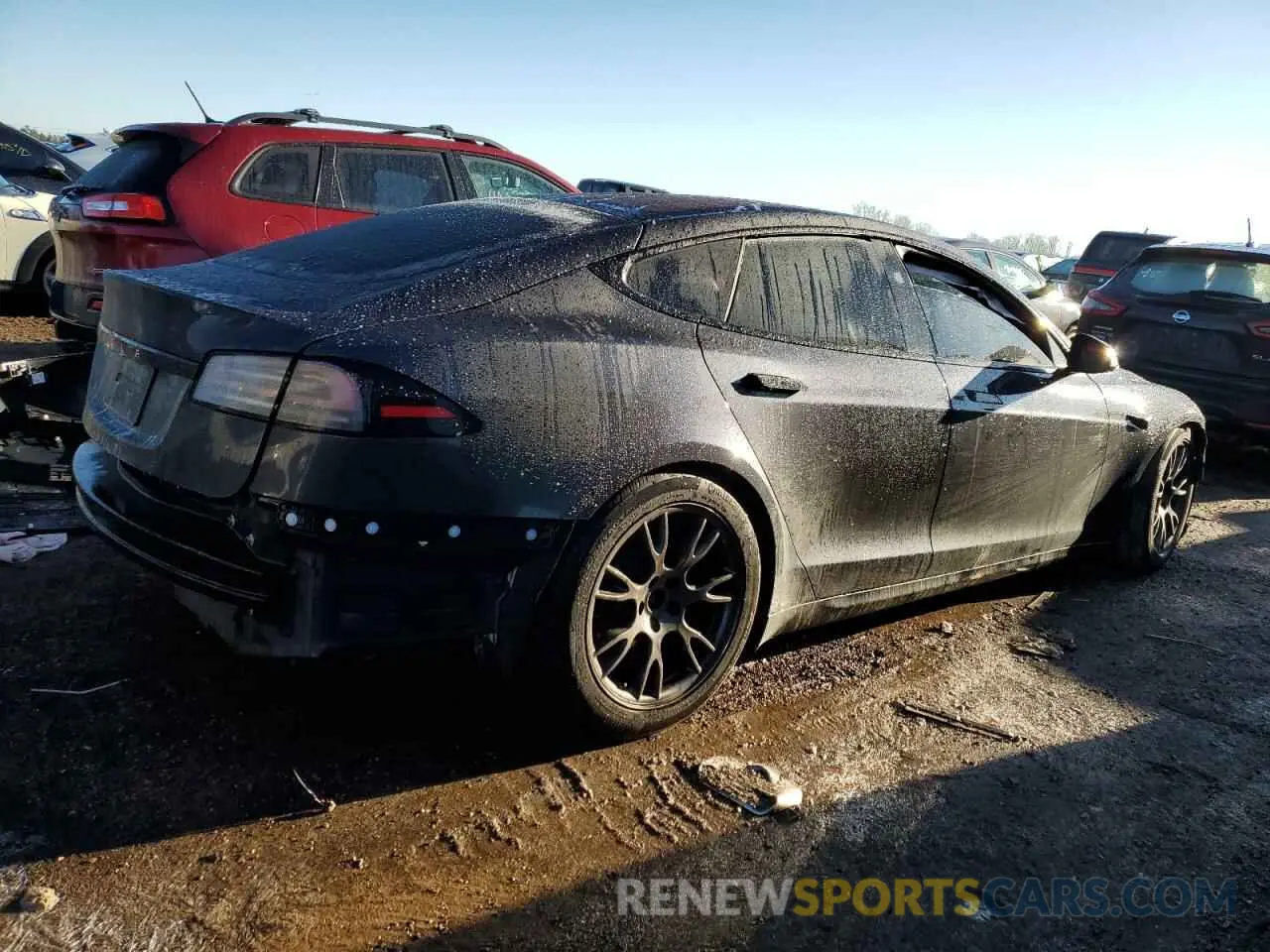 3 fotografías del automóvil dañado 5YJSA1E55RF534643 TESLA MODEL S 2024