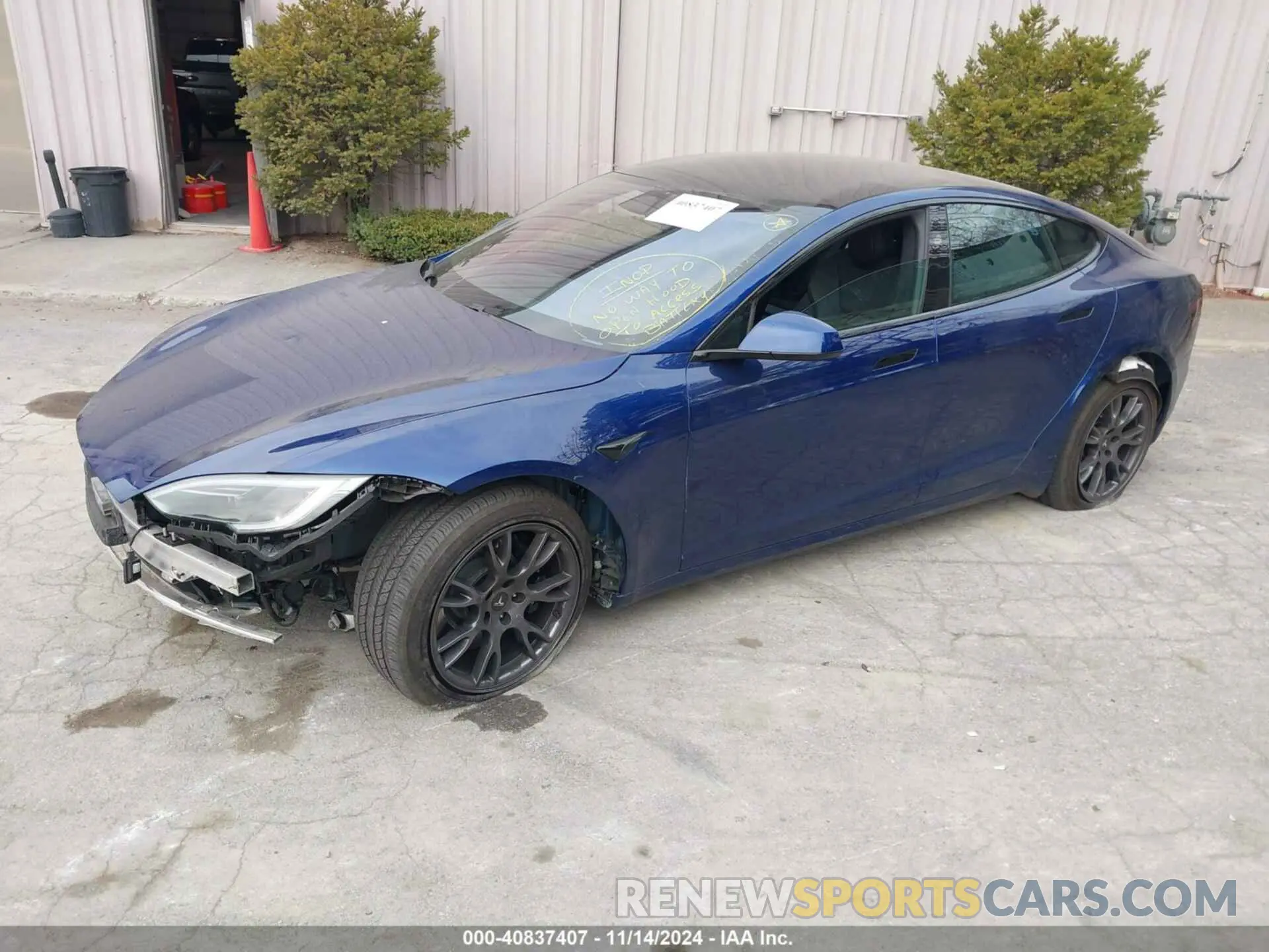 2 fotografías del automóvil dañado 5YJSA1E55RF535968 TESLA MODEL S 2024