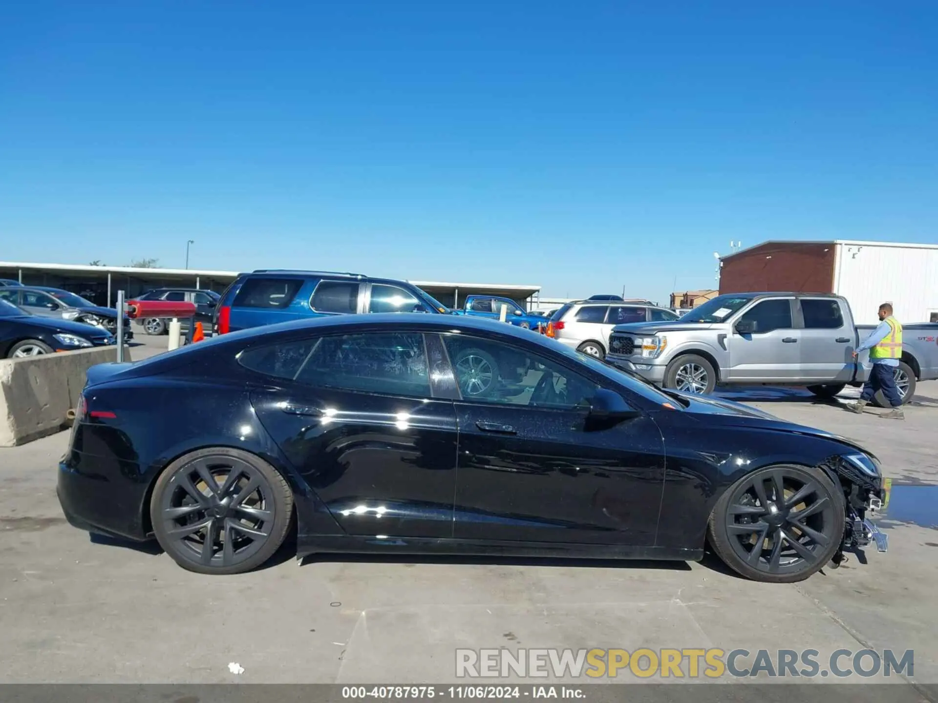 14 fotografías del automóvil dañado 5YJSA1E57RF536538 TESLA MODEL S 2024