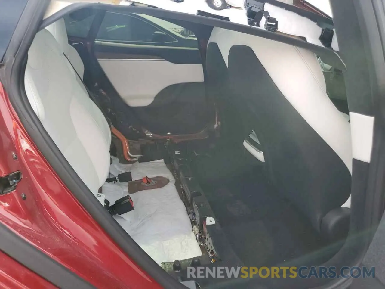 10 fotografías del automóvil dañado 5YJSA1E57RF537950 TESLA MODEL S 2024