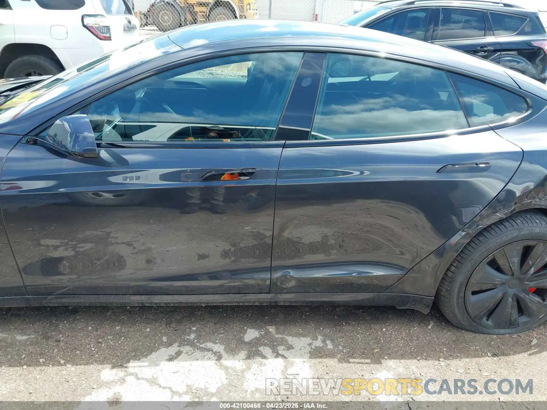14 fotografías del automóvil dañado 5YJSA1E64RF535646 TESLA MODEL S 2024