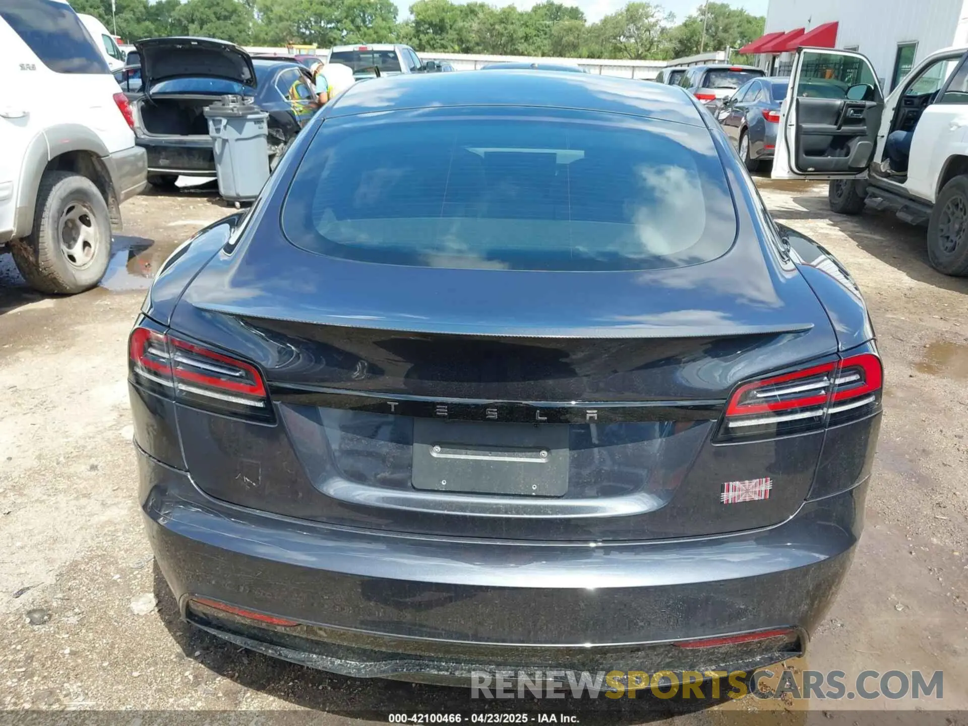 16 fotografías del automóvil dañado 5YJSA1E64RF535646 TESLA MODEL S 2024
