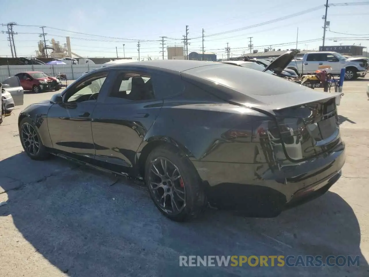 2 fotografías del automóvil dañado 5YJSA1E64RF538417 TESLA MODEL S 2024