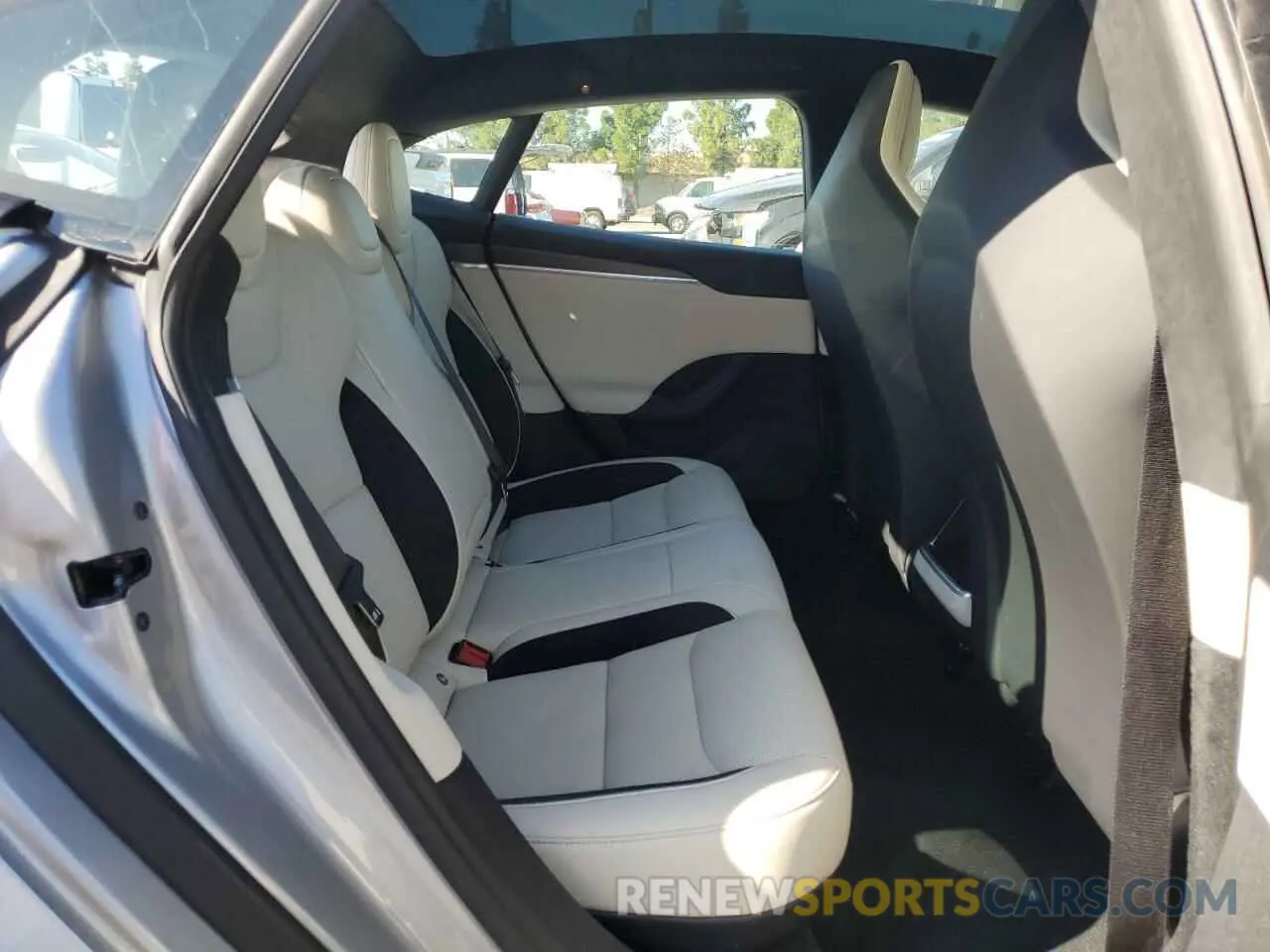 10 fotografías del automóvil dañado 5YJSA1E66RF542811 TESLA MODEL S 2024
