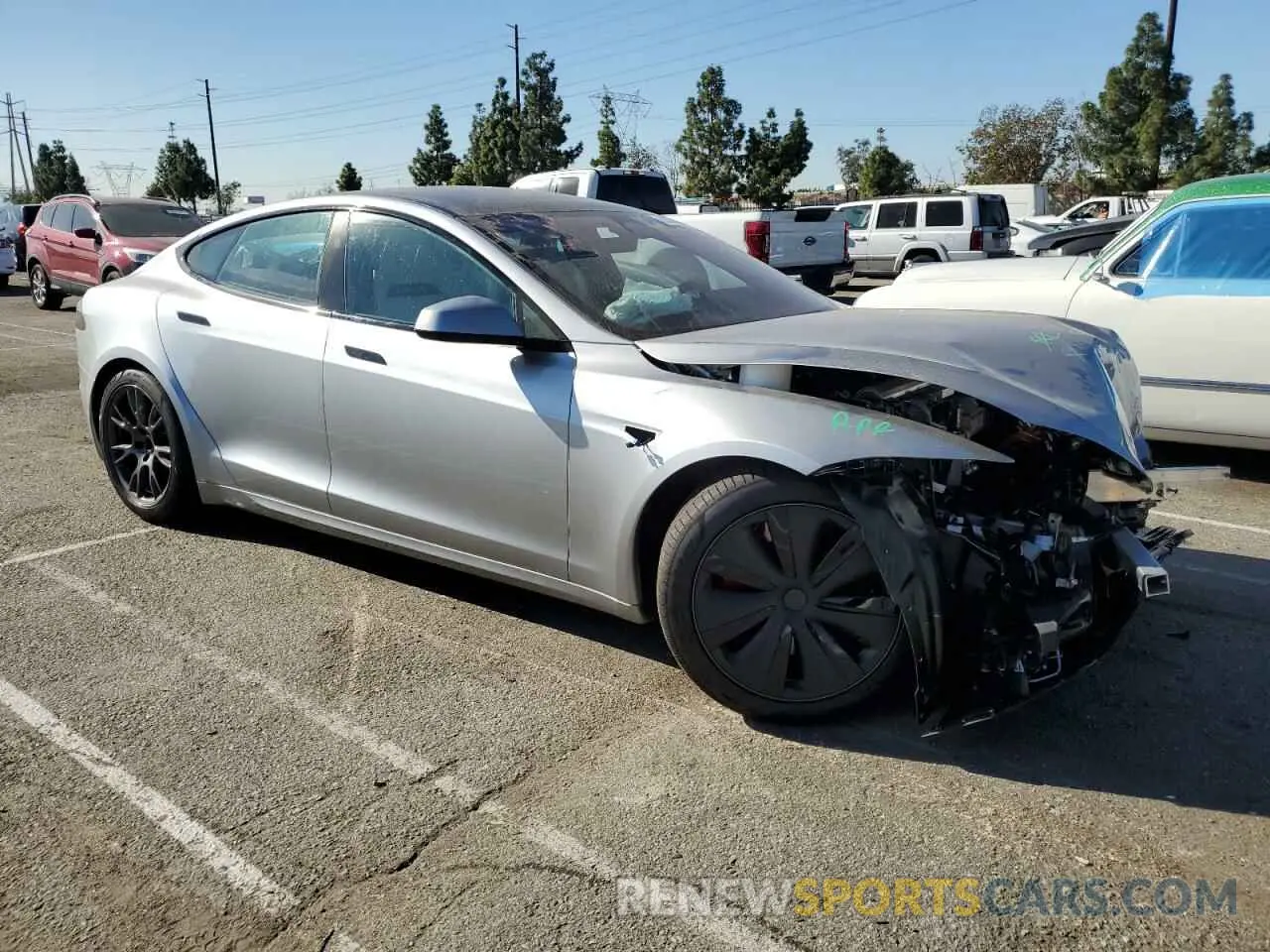 4 fotografías del automóvil dañado 5YJSA1E66RF542811 TESLA MODEL S 2024