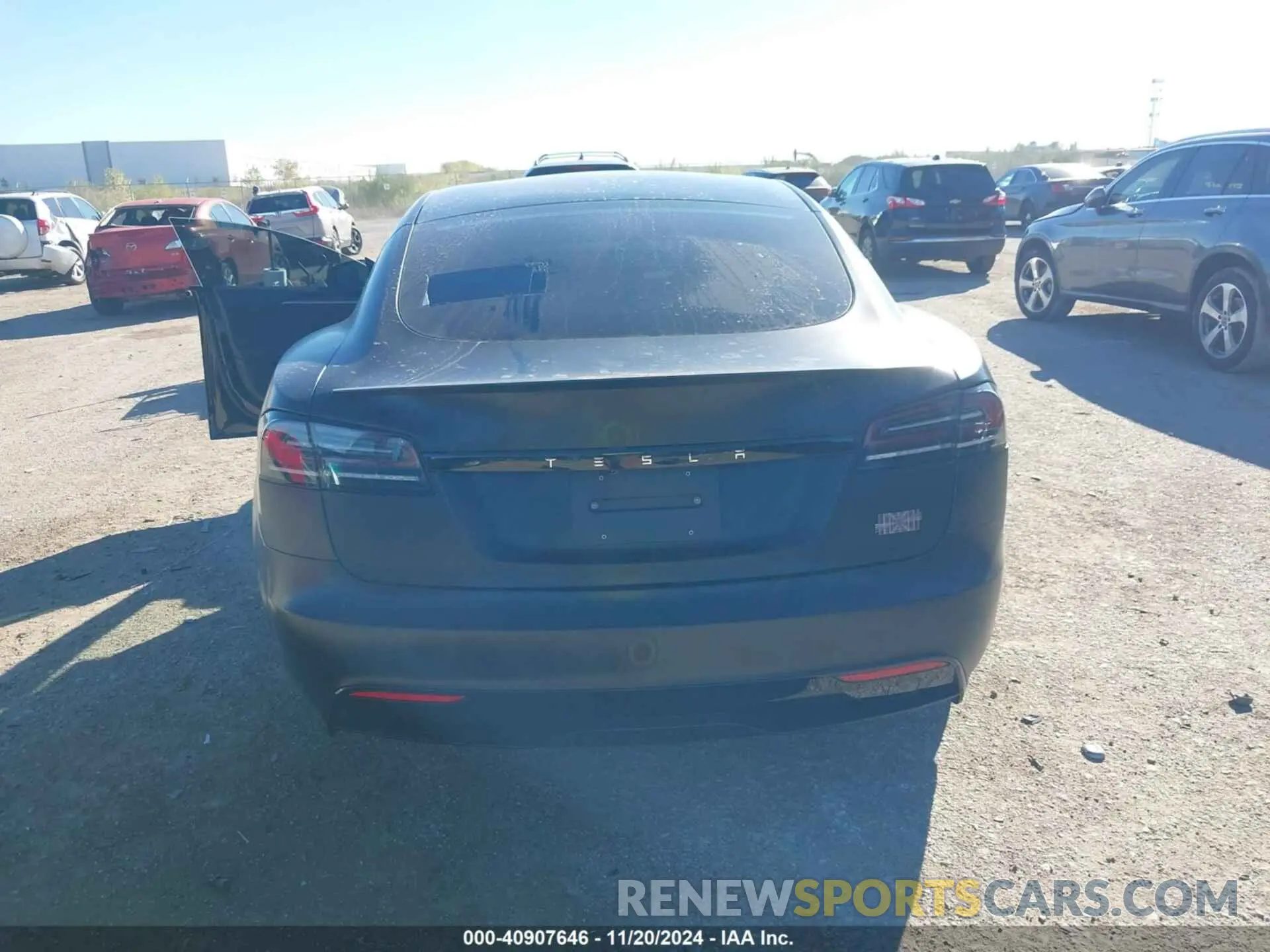 16 fotografías del automóvil dañado 5YJSA1E69RF544911 TESLA MODEL S 2024