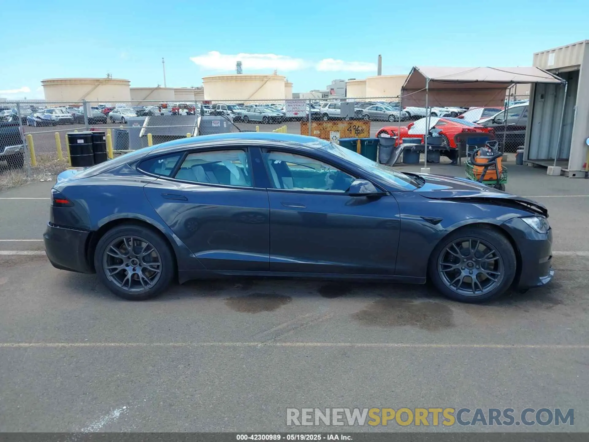 13 fotografías del automóvil dañado 5YJSA1E51SF548612 TESLA MODEL S 2025
