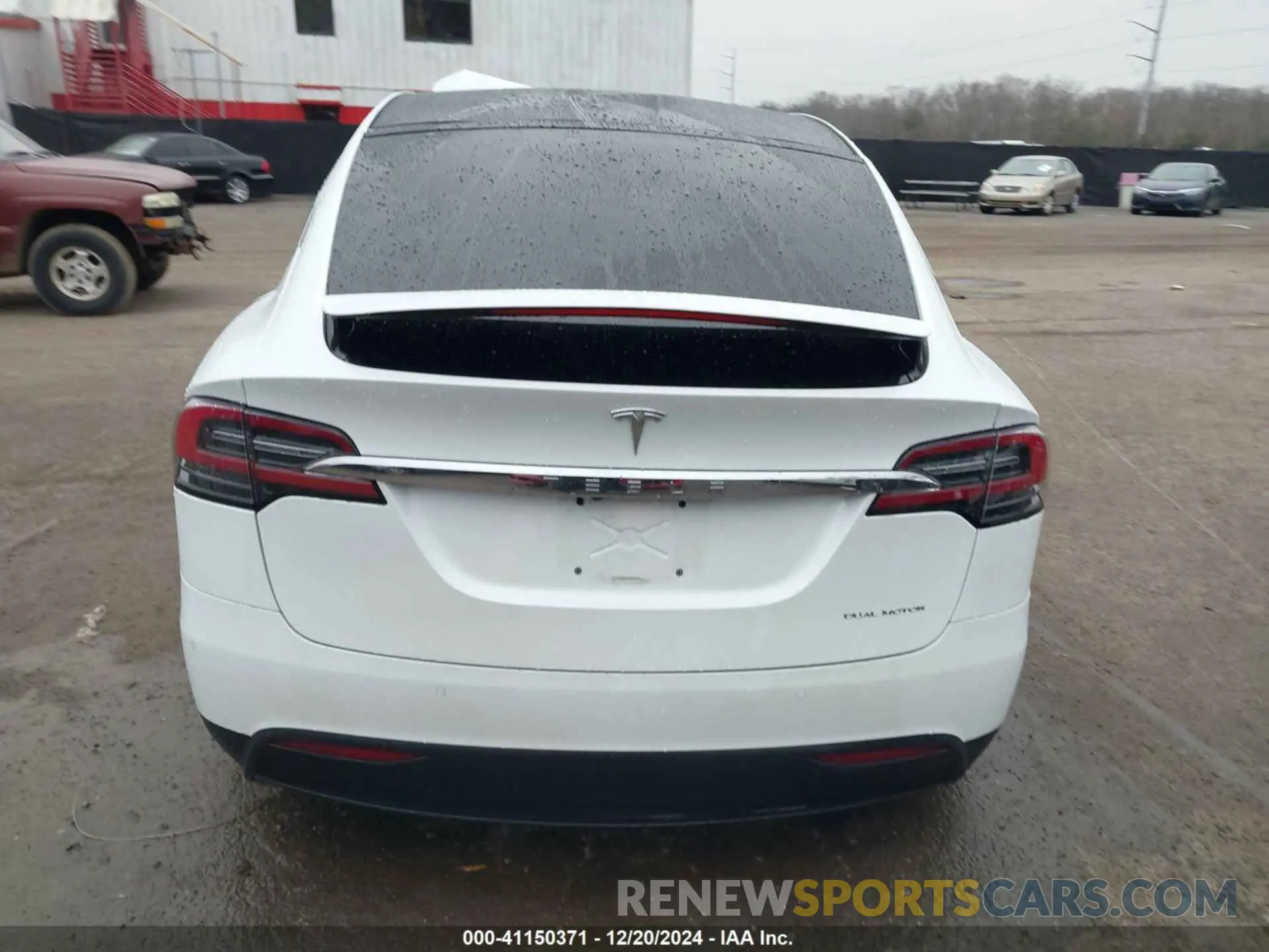 15 fotografías del automóvil dañado 5YJXCAE22KF185128 TESLA MODEL X 2019
