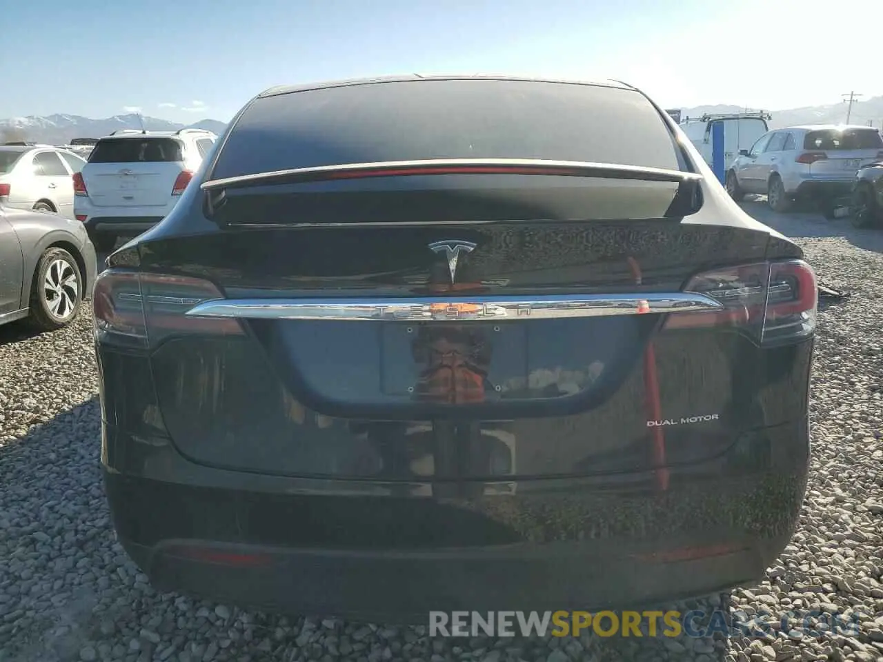 6 fotografías del automóvil dañado 5YJXCAE24KF188385 TESLA MODEL X 2019