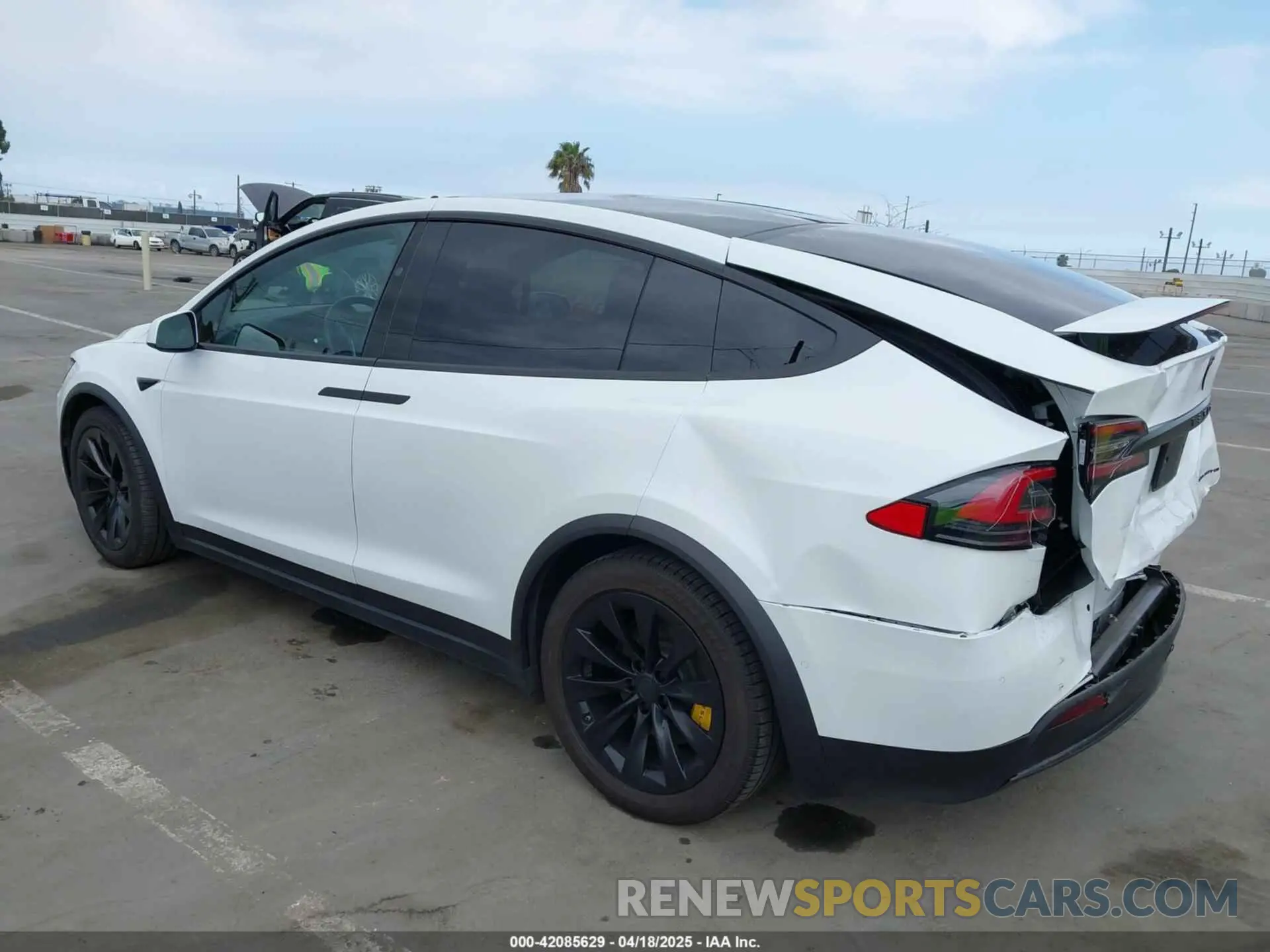 3 fotografías del automóvil dañado 5YJXCAE26KF211620 TESLA MODEL X 2019