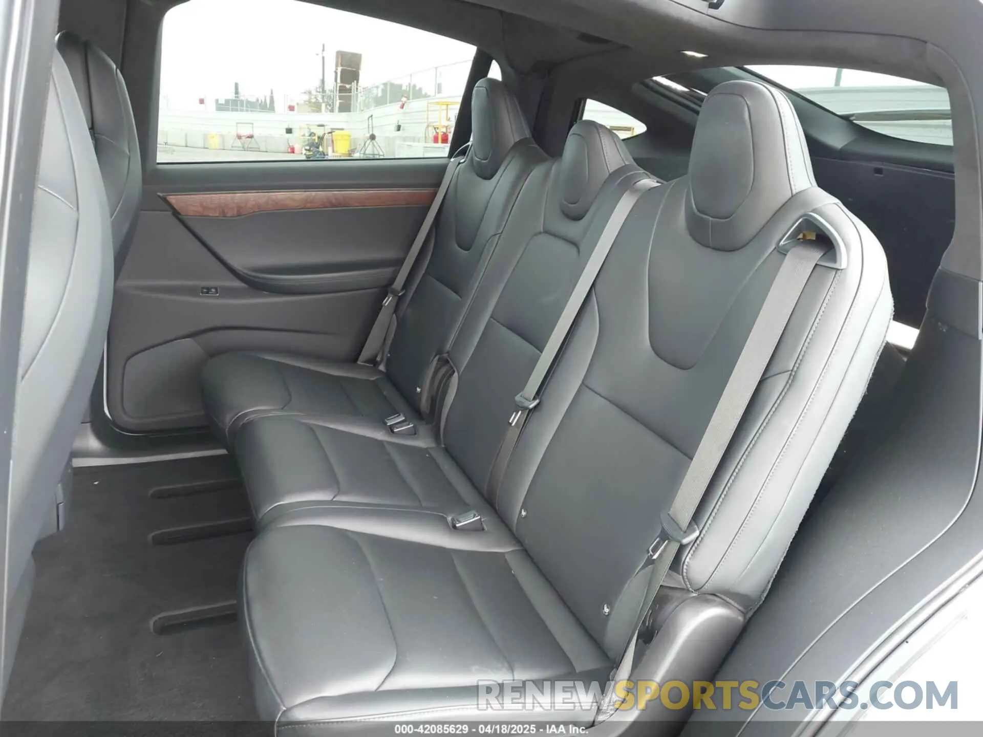 8 fotografías del automóvil dañado 5YJXCAE26KF211620 TESLA MODEL X 2019