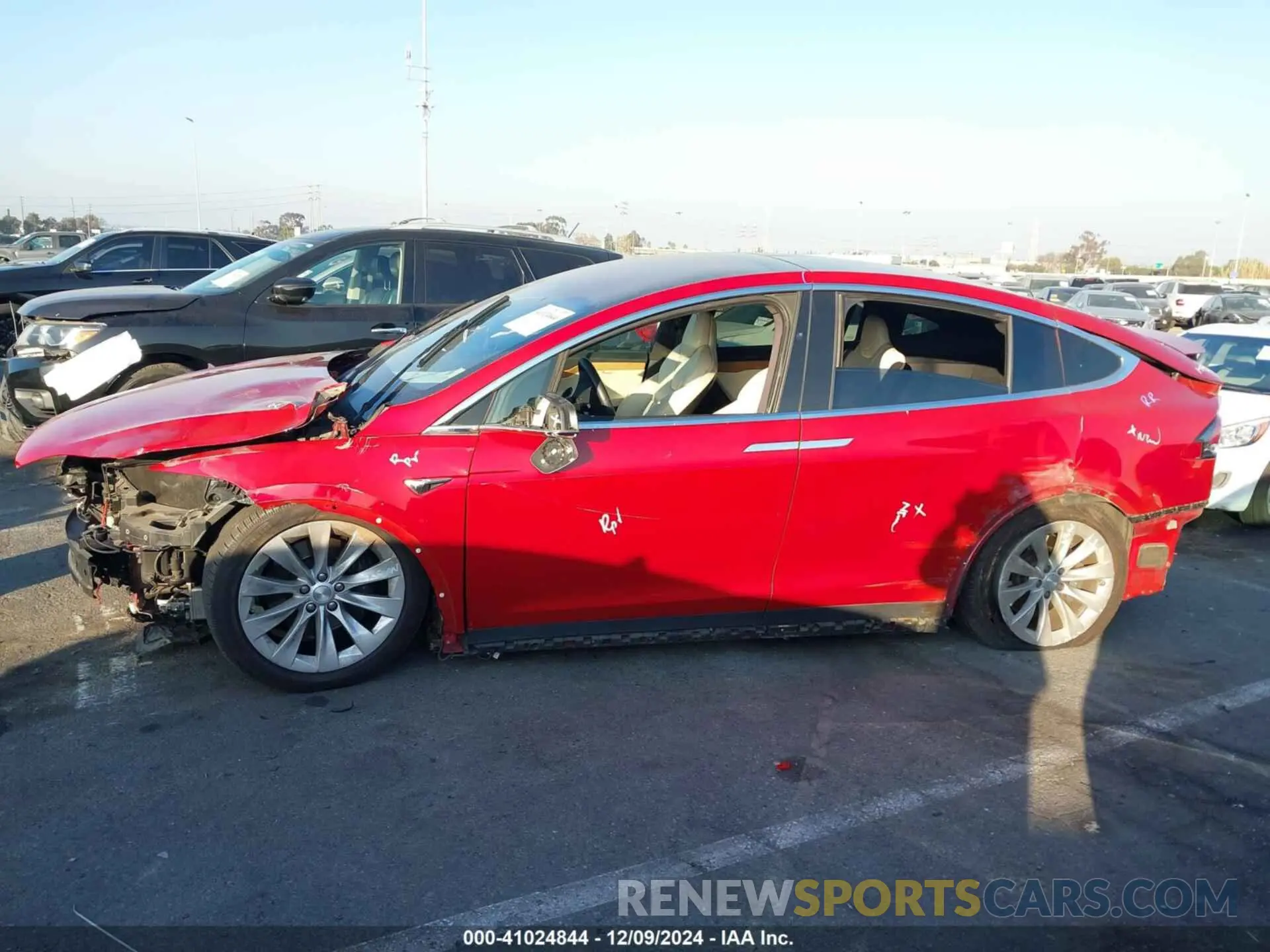 15 fotografías del automóvil dañado 5YJXCAE29KF191427 TESLA MODEL X 2019