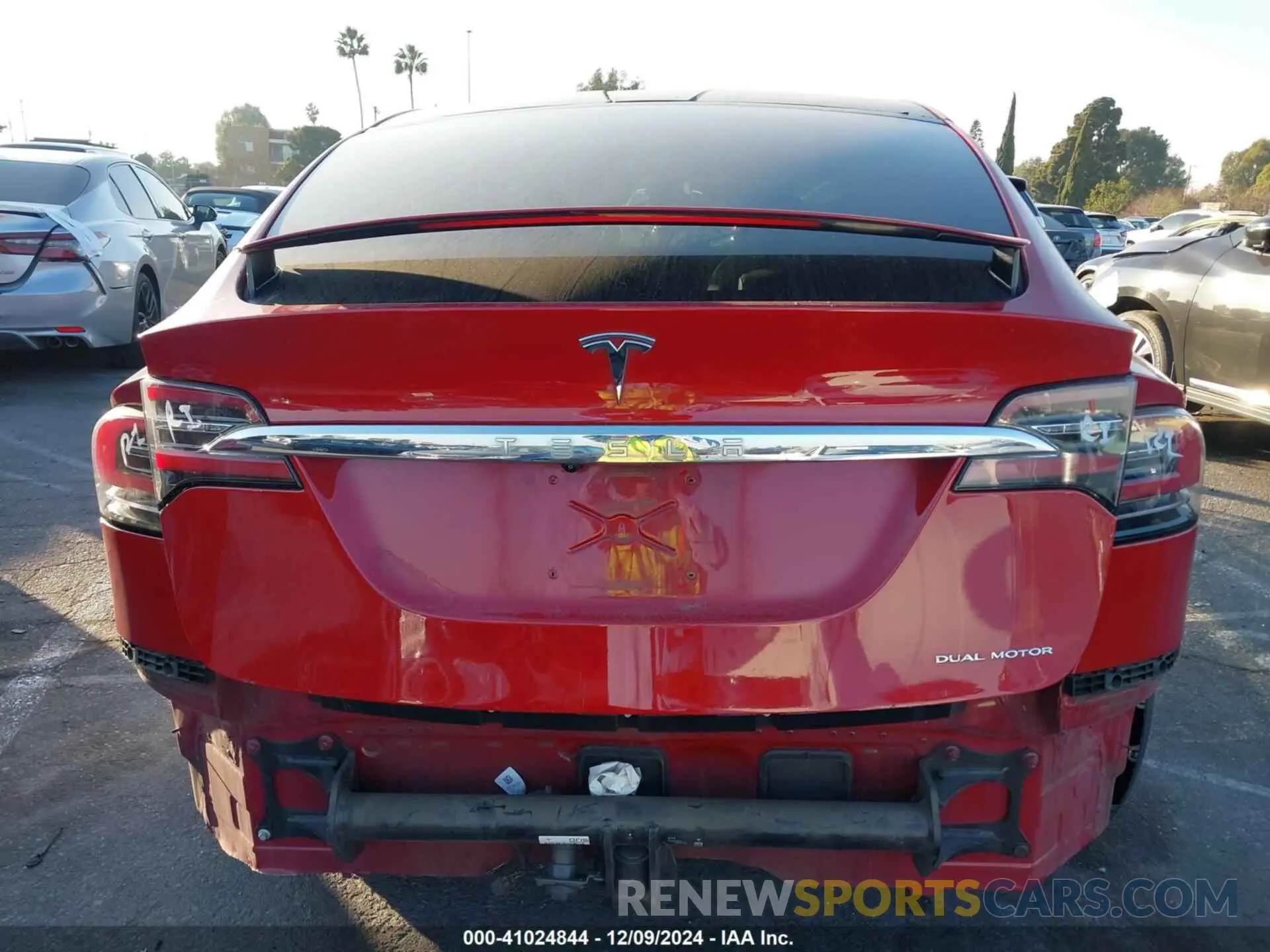 17 fotografías del automóvil dañado 5YJXCAE29KF191427 TESLA MODEL X 2019