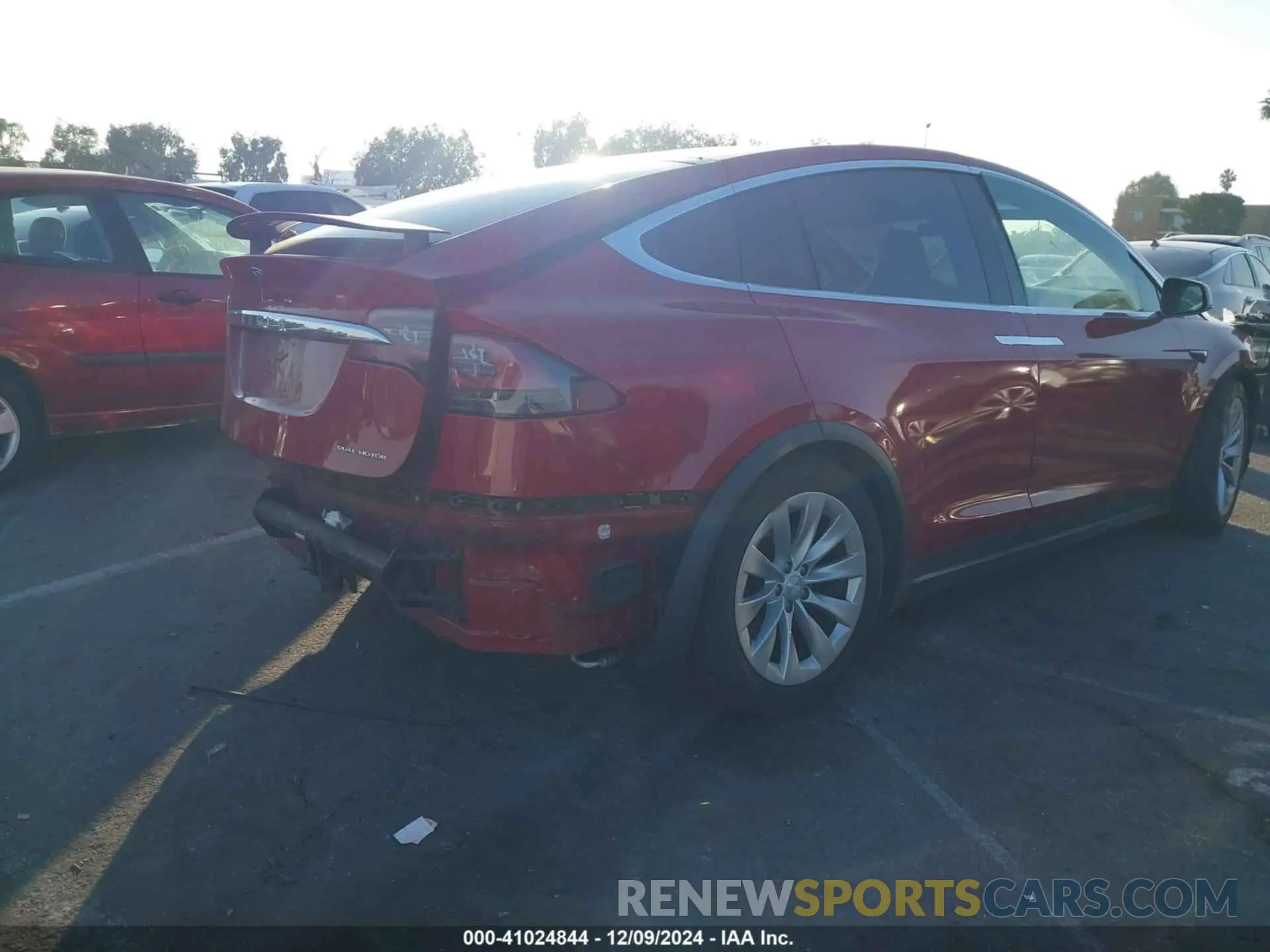 4 fotografías del automóvil dañado 5YJXCAE29KF191427 TESLA MODEL X 2019