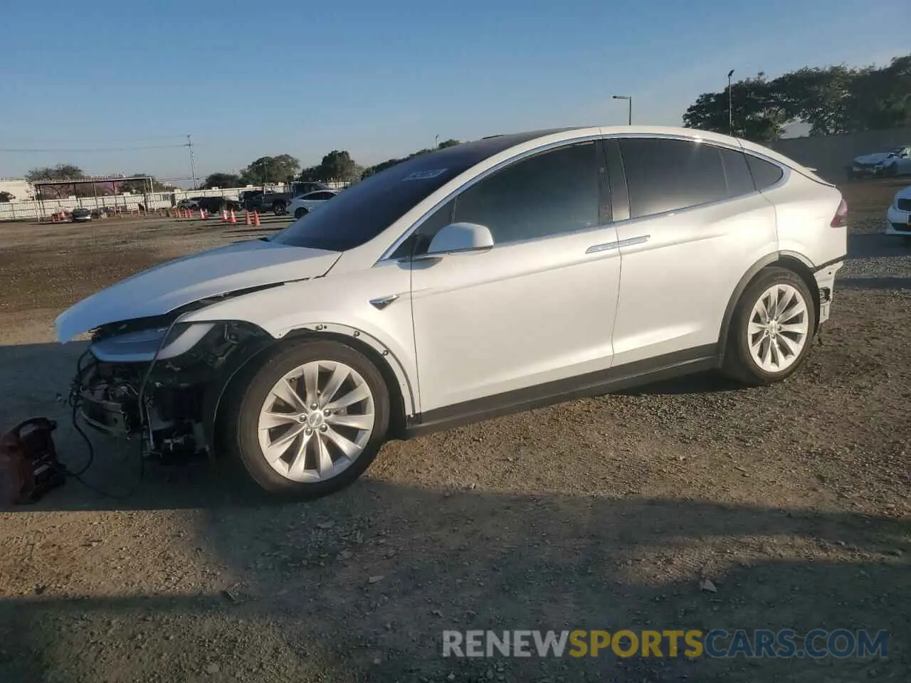 1 fotografías del automóvil dañado 5YJXCAE29KF198801 TESLA MODEL X 2019