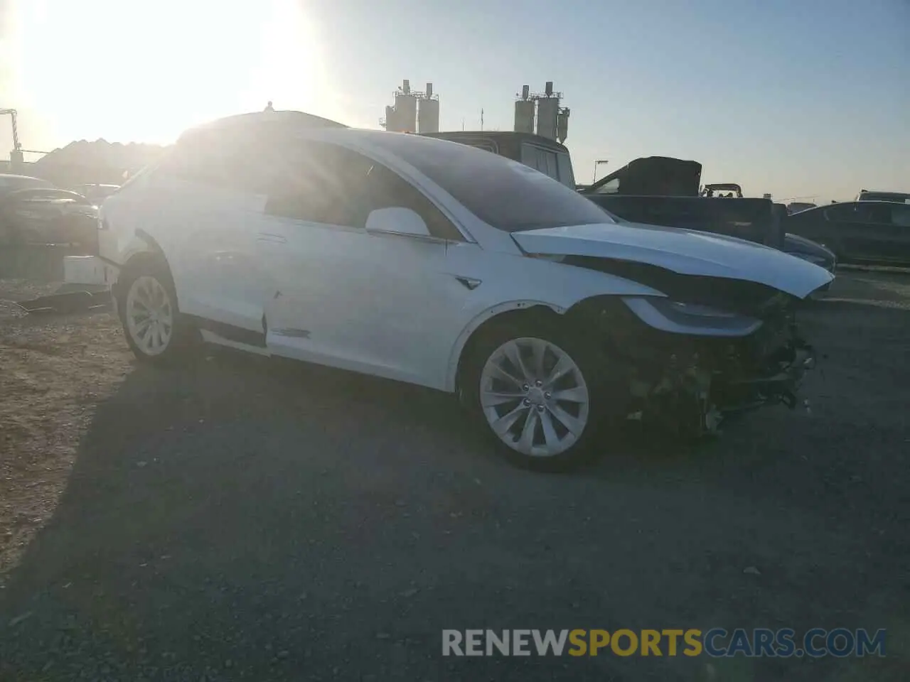 4 fotografías del automóvil dañado 5YJXCAE29KF198801 TESLA MODEL X 2019