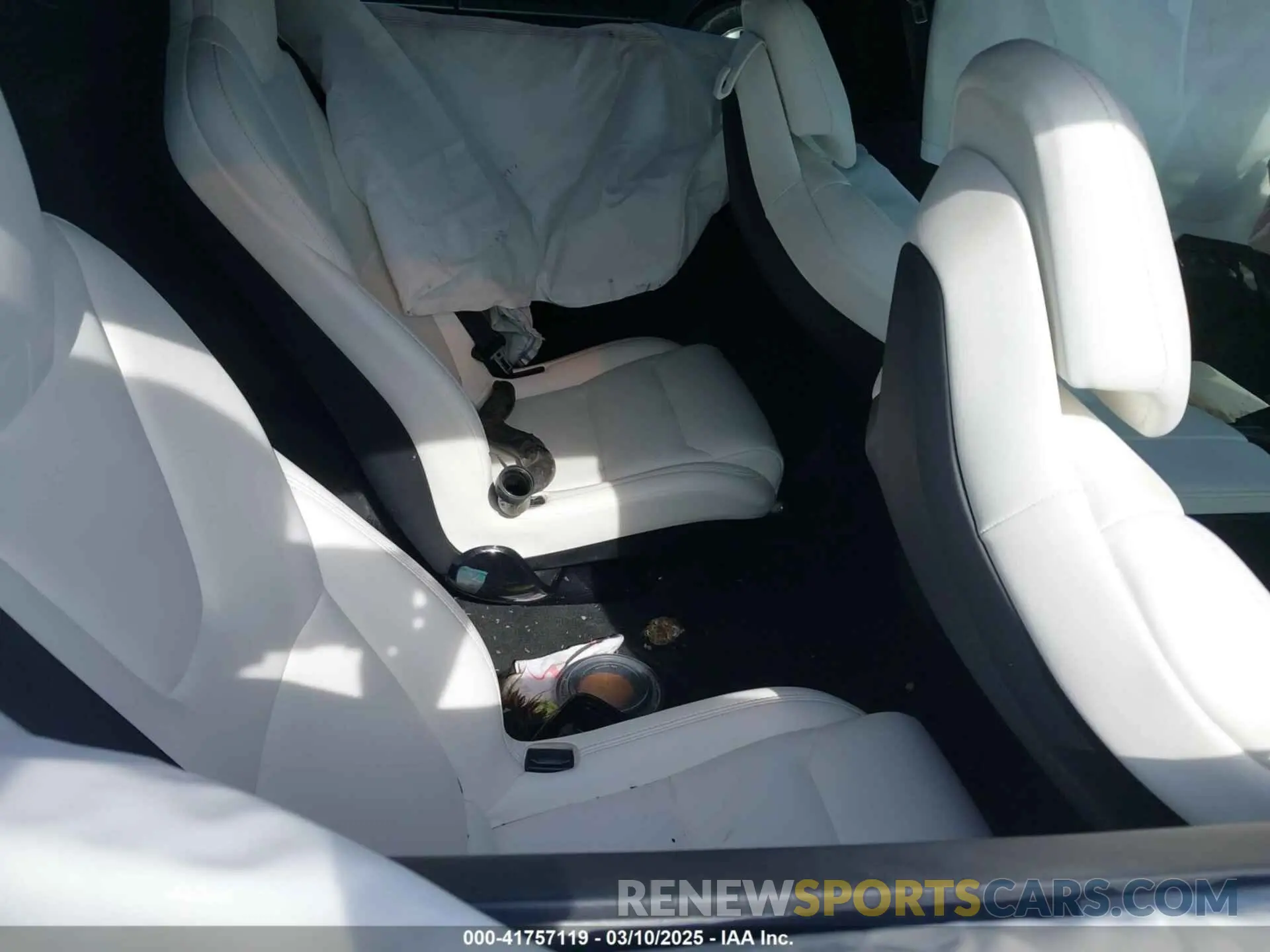 8 fotografías del automóvil dañado 5YJXCBE23KF183801 TESLA MODEL X 2019