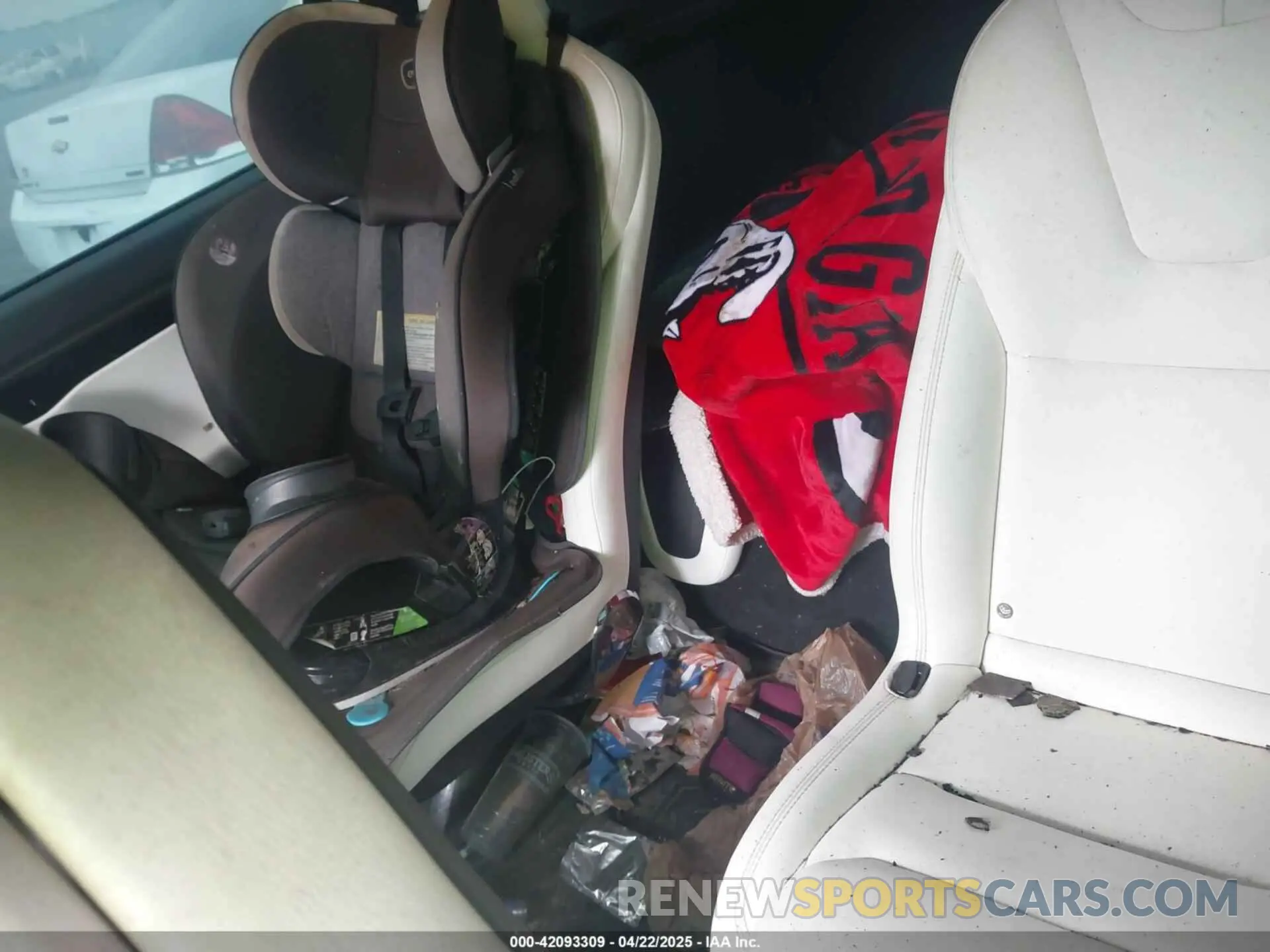 7 fotografías del automóvil dañado 5YJXCBE23KF183815 TESLA MODEL X 2019