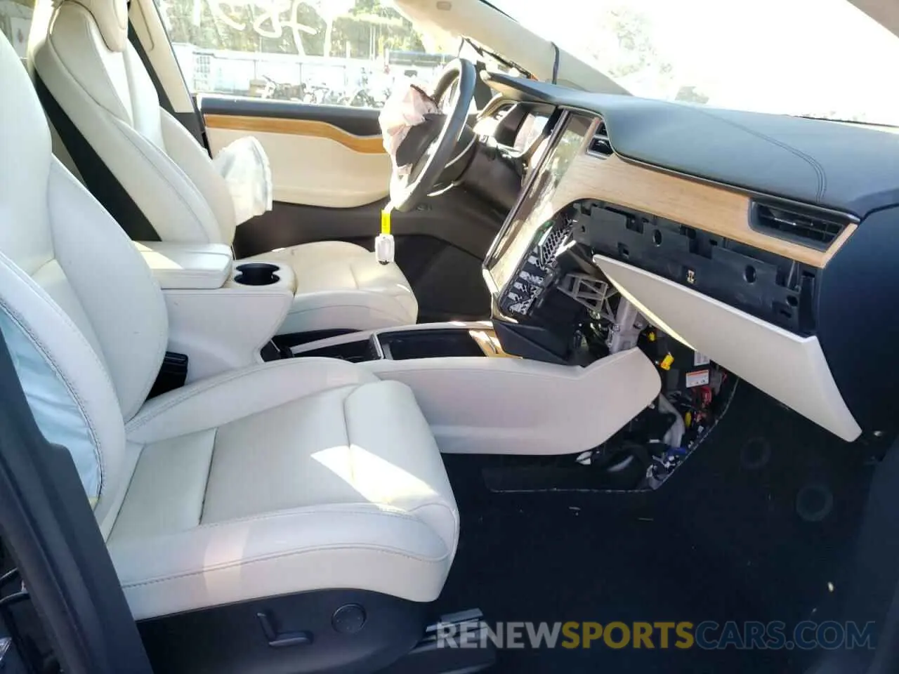 5 fotografías del automóvil dañado 5YJXCBE24KF160768 TESLA MODEL X 2019