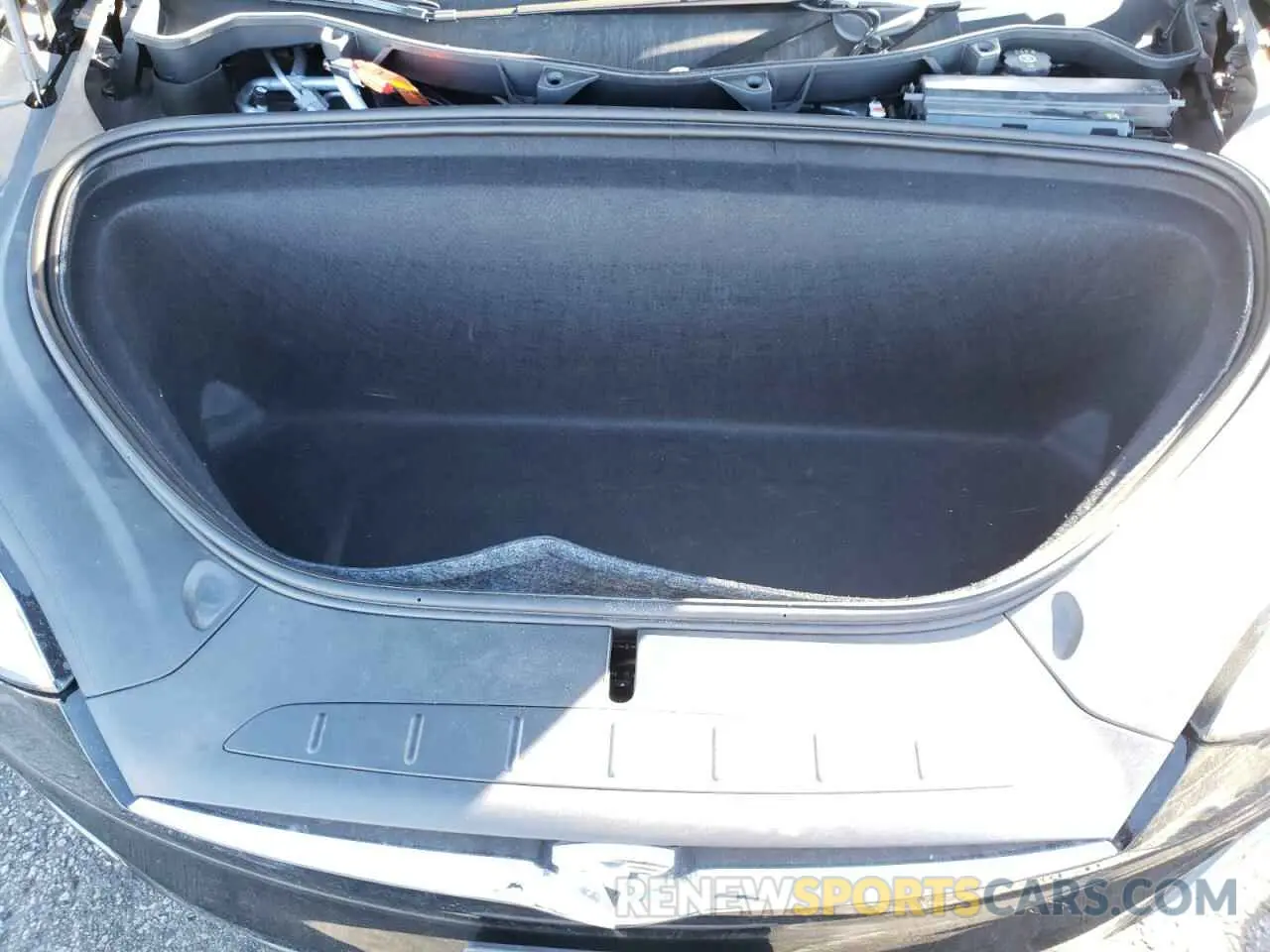7 fotografías del automóvil dañado 5YJXCBE24KF160768 TESLA MODEL X 2019