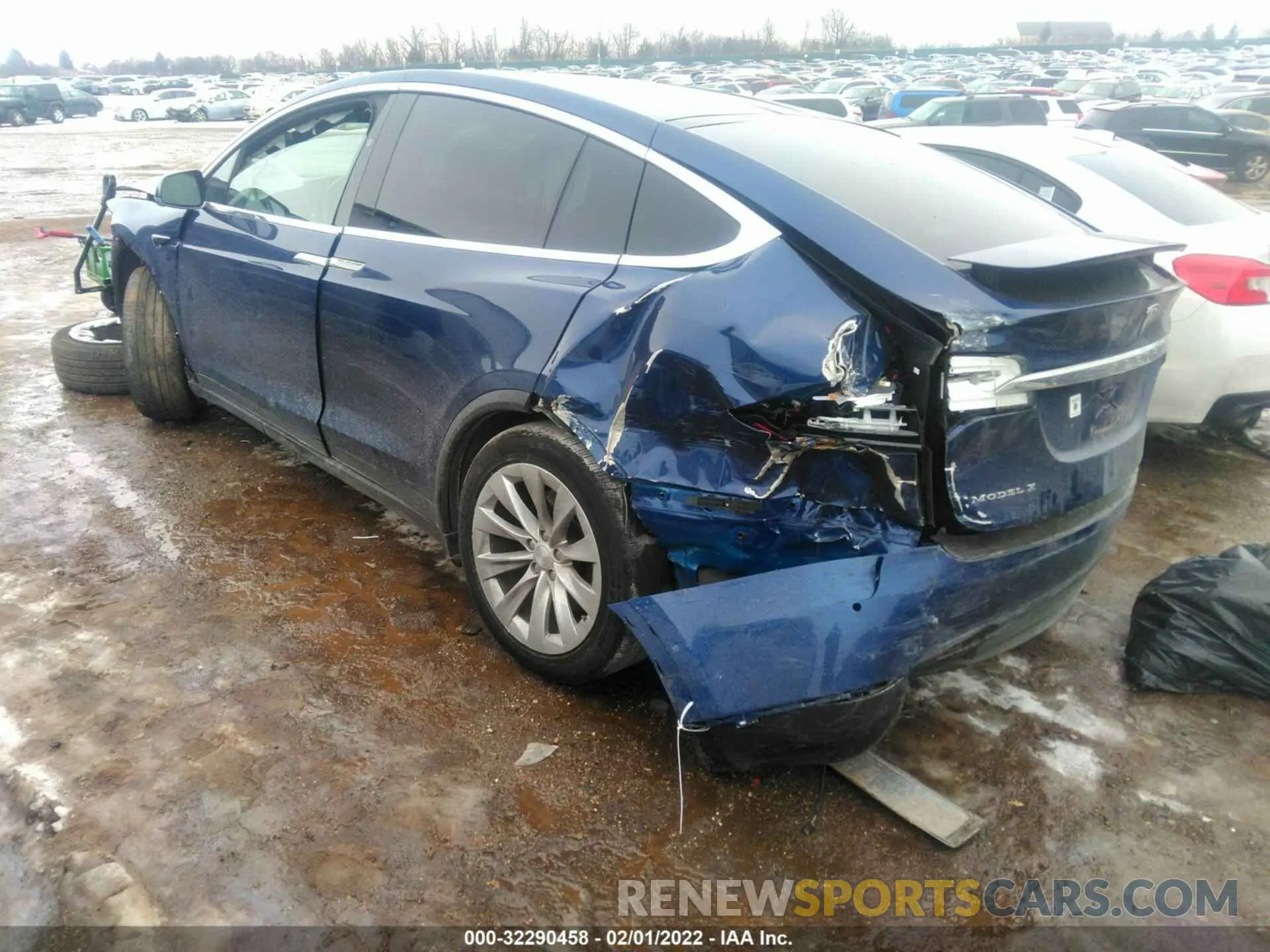 3 fotografías del automóvil dañado 5YJXCBE26KF153899 TESLA MODEL X 2019