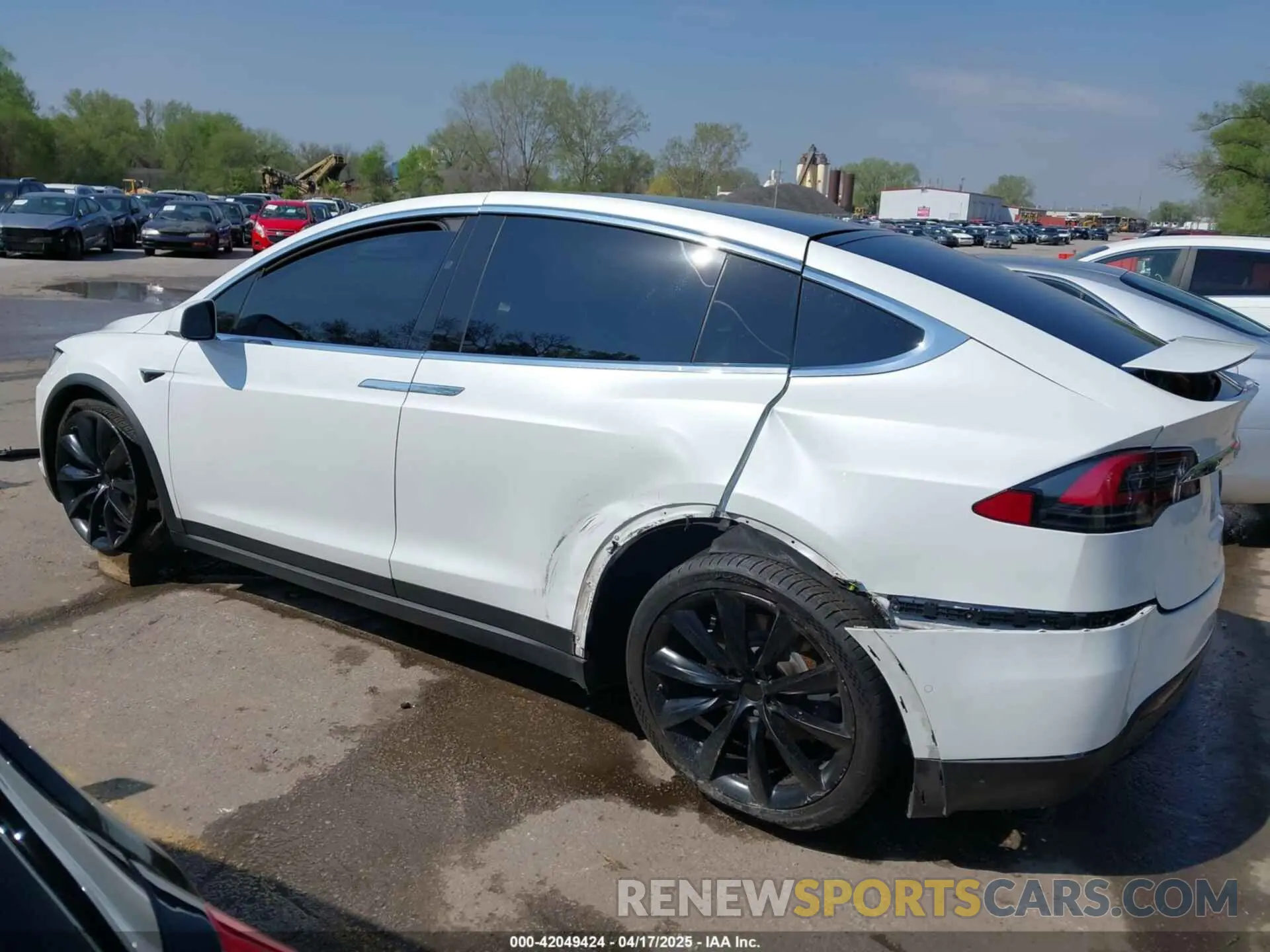 14 fotografías del automóvil dañado 5YJXCBE27KF150381 TESLA MODEL X 2019