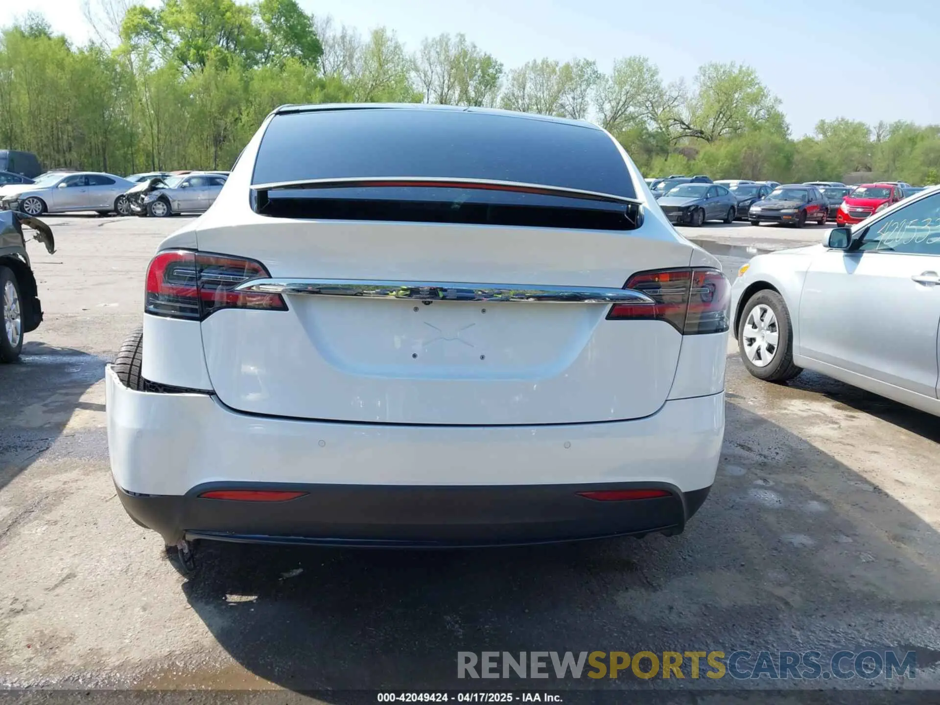 16 fotografías del automóvil dañado 5YJXCBE27KF150381 TESLA MODEL X 2019