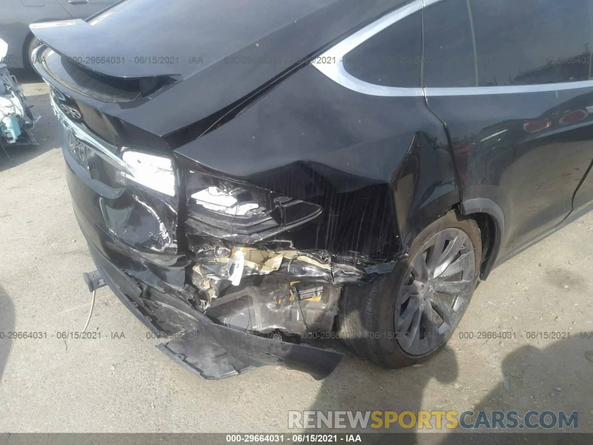 6 fotografías del automóvil dañado 5YJXCBE28KF141639 TESLA MODEL X 2019