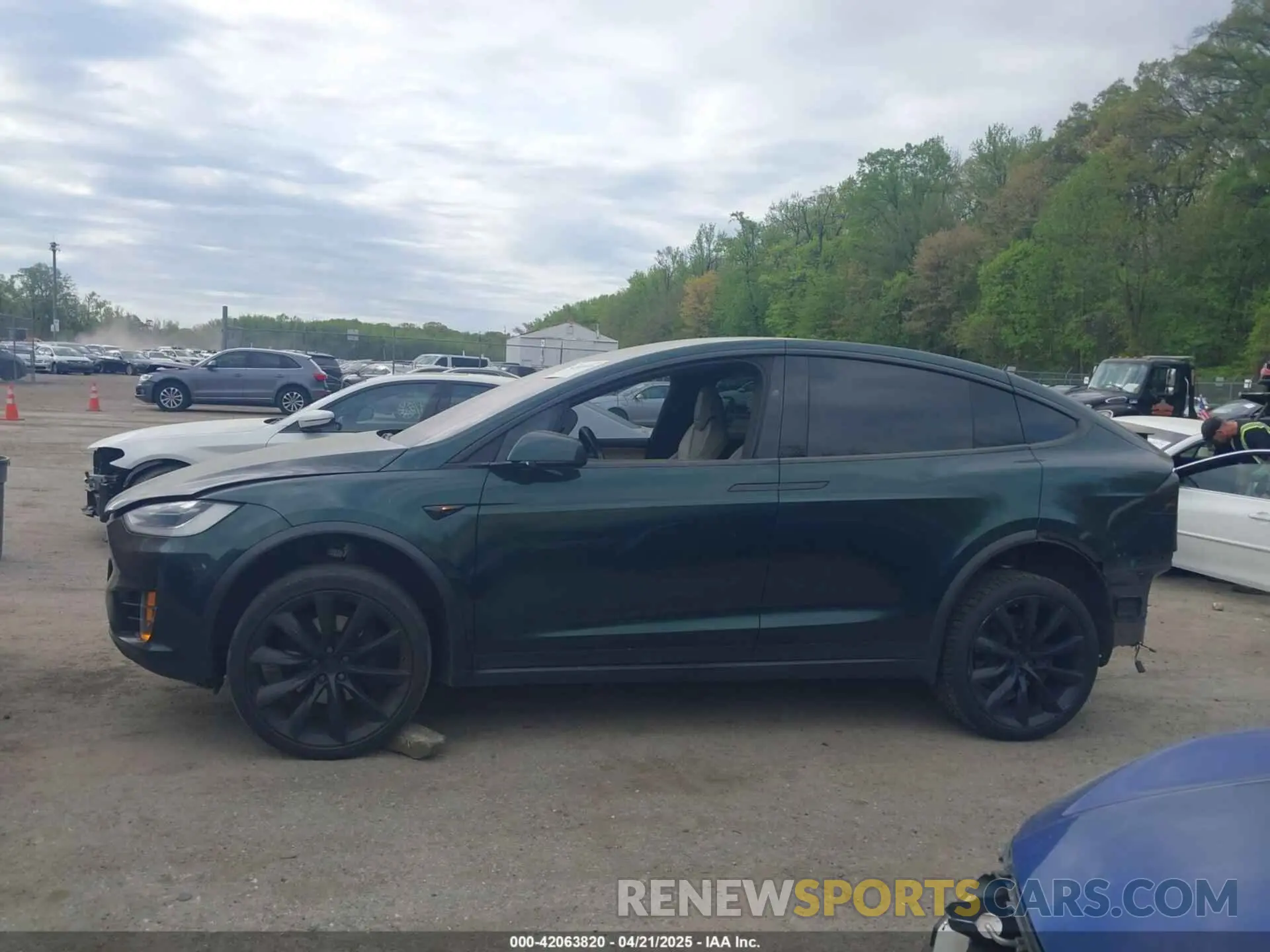 13 fotografías del automóvil dañado 5YJXCBE28KF192171 TESLA MODEL X 2019