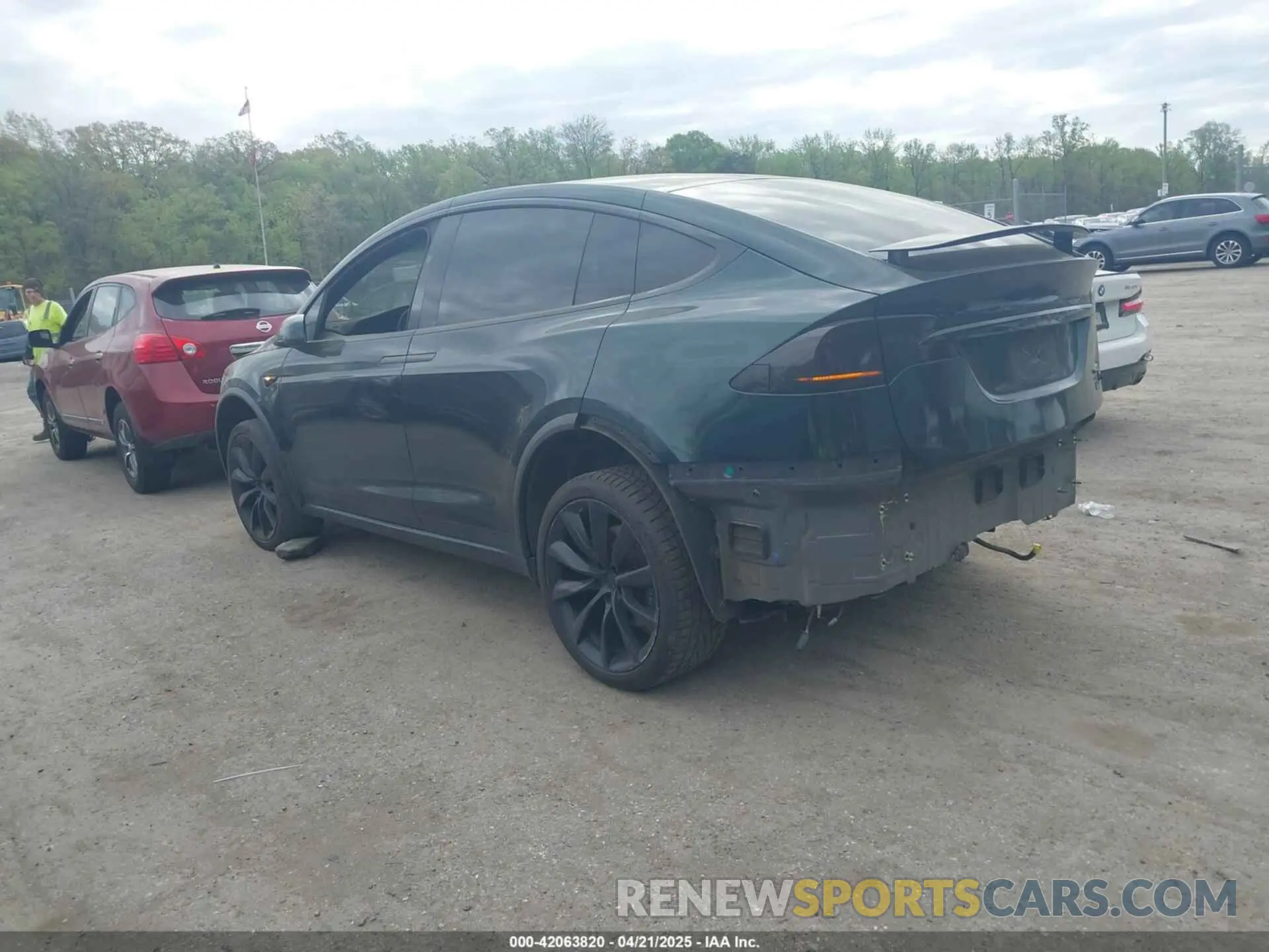 3 fotografías del automóvil dañado 5YJXCBE28KF192171 TESLA MODEL X 2019