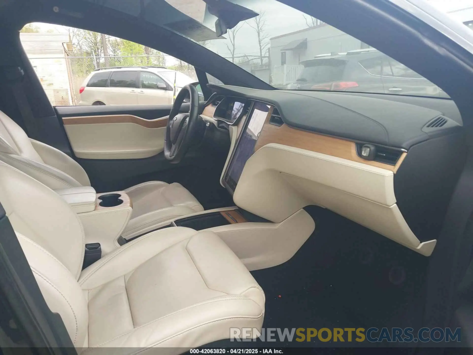 5 fotografías del automóvil dañado 5YJXCBE28KF192171 TESLA MODEL X 2019