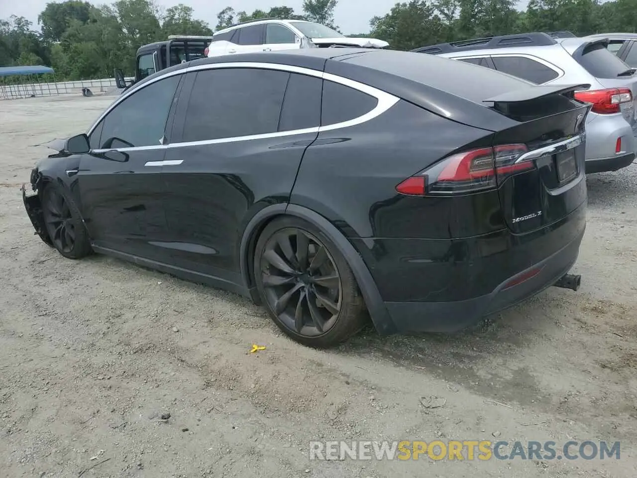 2 fotografías del automóvil dañado 5YJXCBE29KF160569 TESLA MODEL X 2019