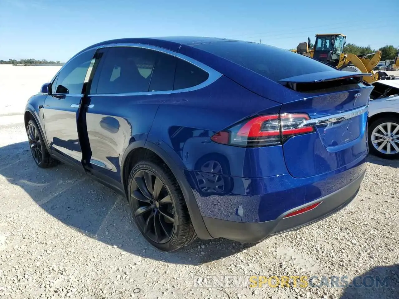 2 fotografías del automóvil dañado 5YJXCBE29KF197508 TESLA MODEL X 2019