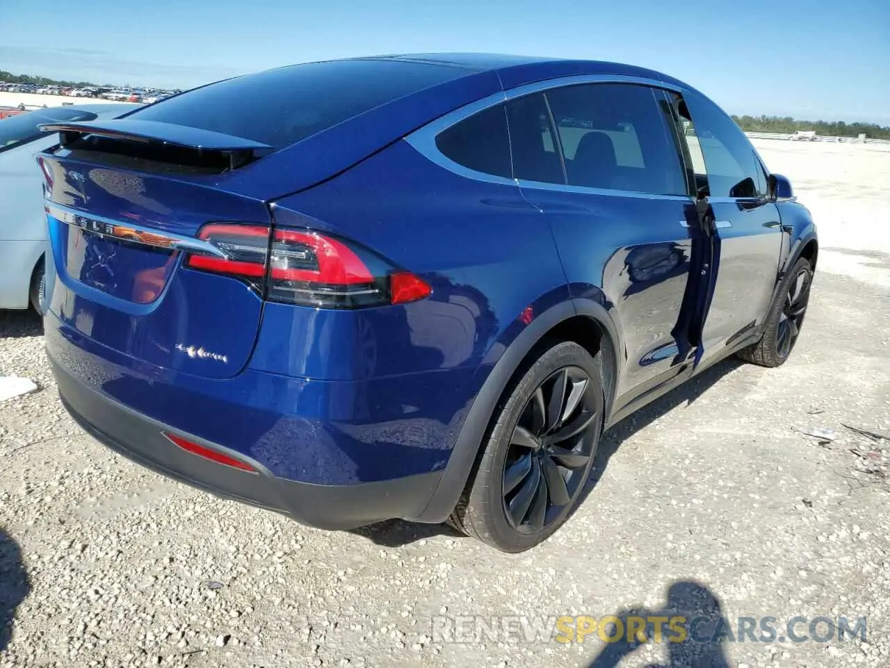 3 fotografías del automóvil dañado 5YJXCBE29KF197508 TESLA MODEL X 2019