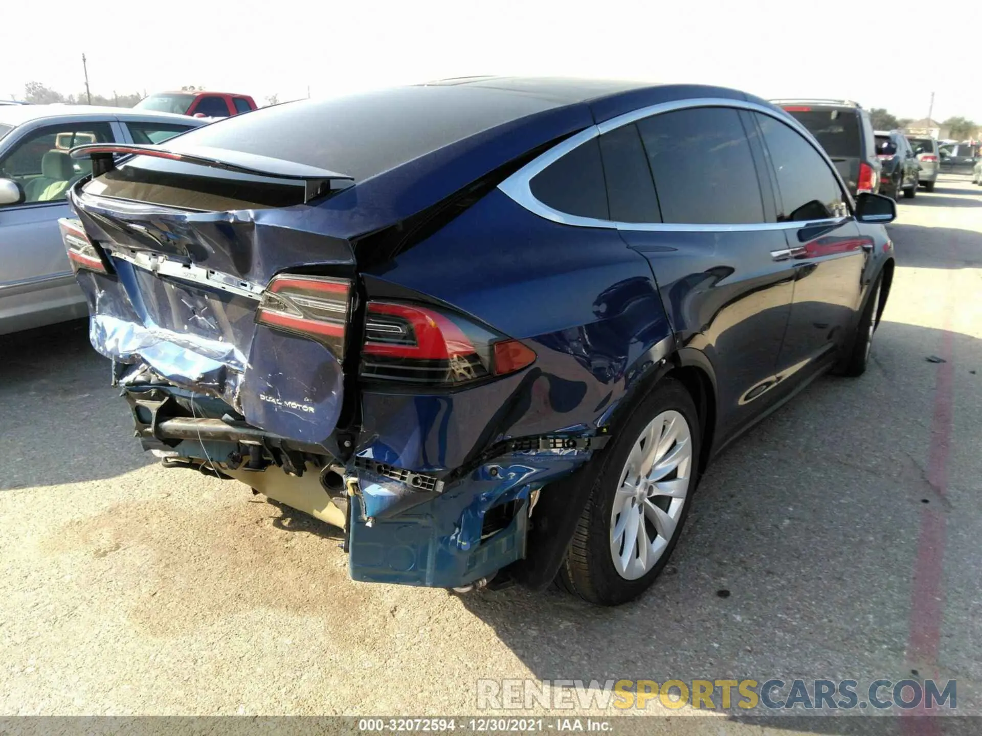 4 fotografías del automóvil dañado 5YJXCBE29KF213058 TESLA MODEL X 2019