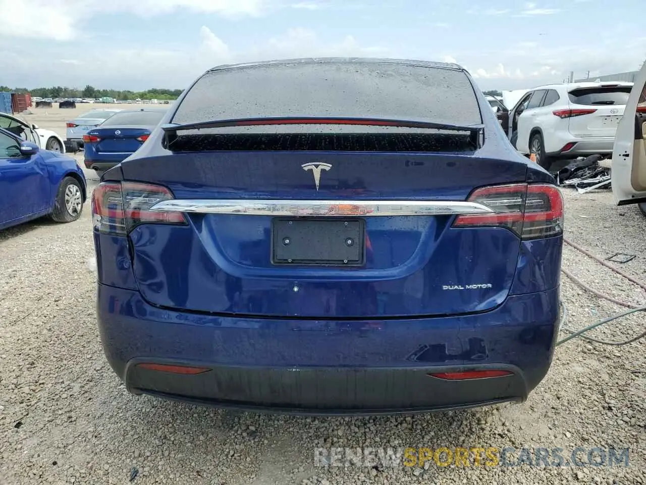 6 fotografías del automóvil dañado 5YJXCBE2XKF189904 TESLA MODEL X 2019