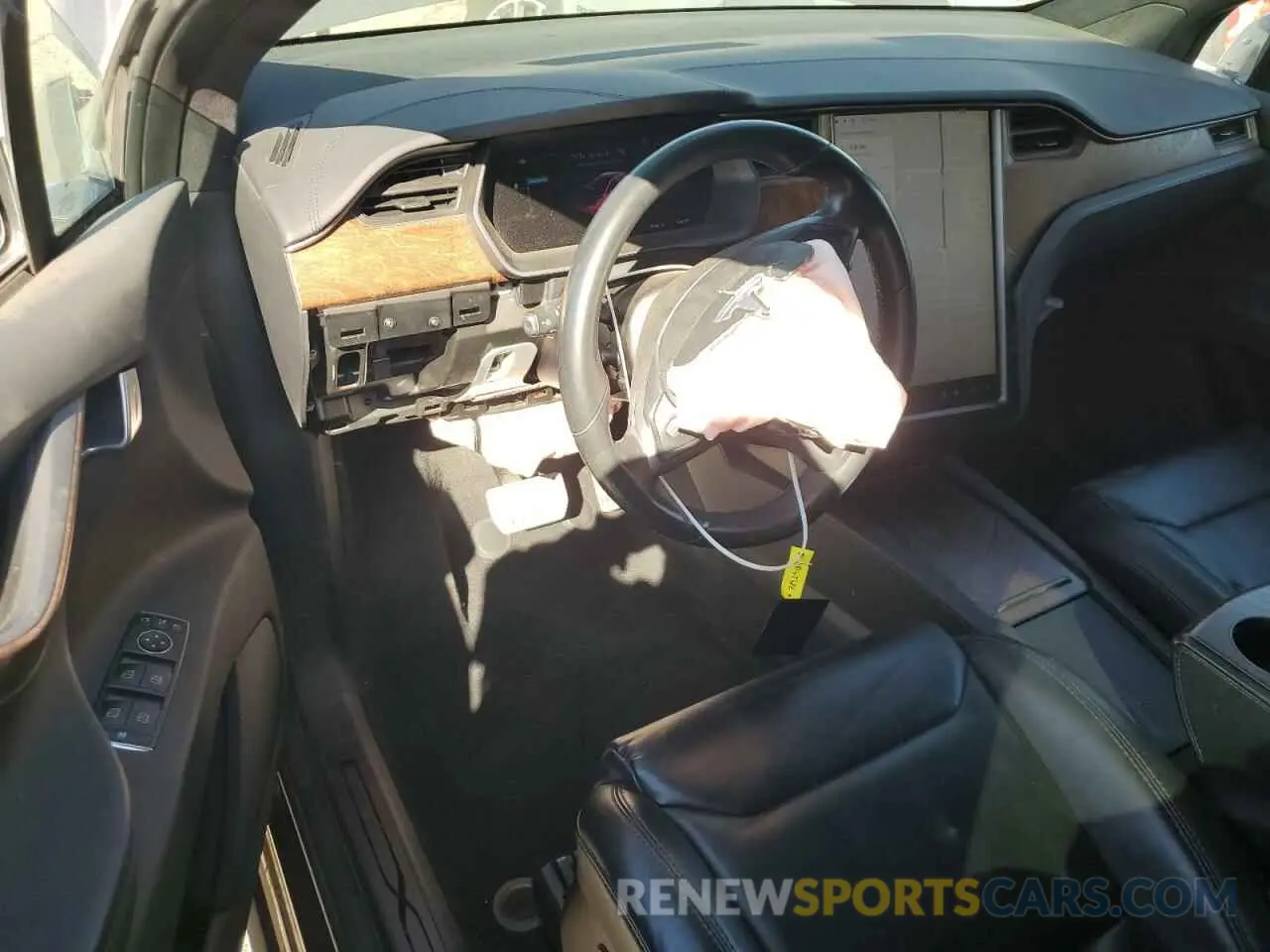8 fotografías del automóvil dañado 5YJXCBE45KF180822 TESLA MODEL X 2019