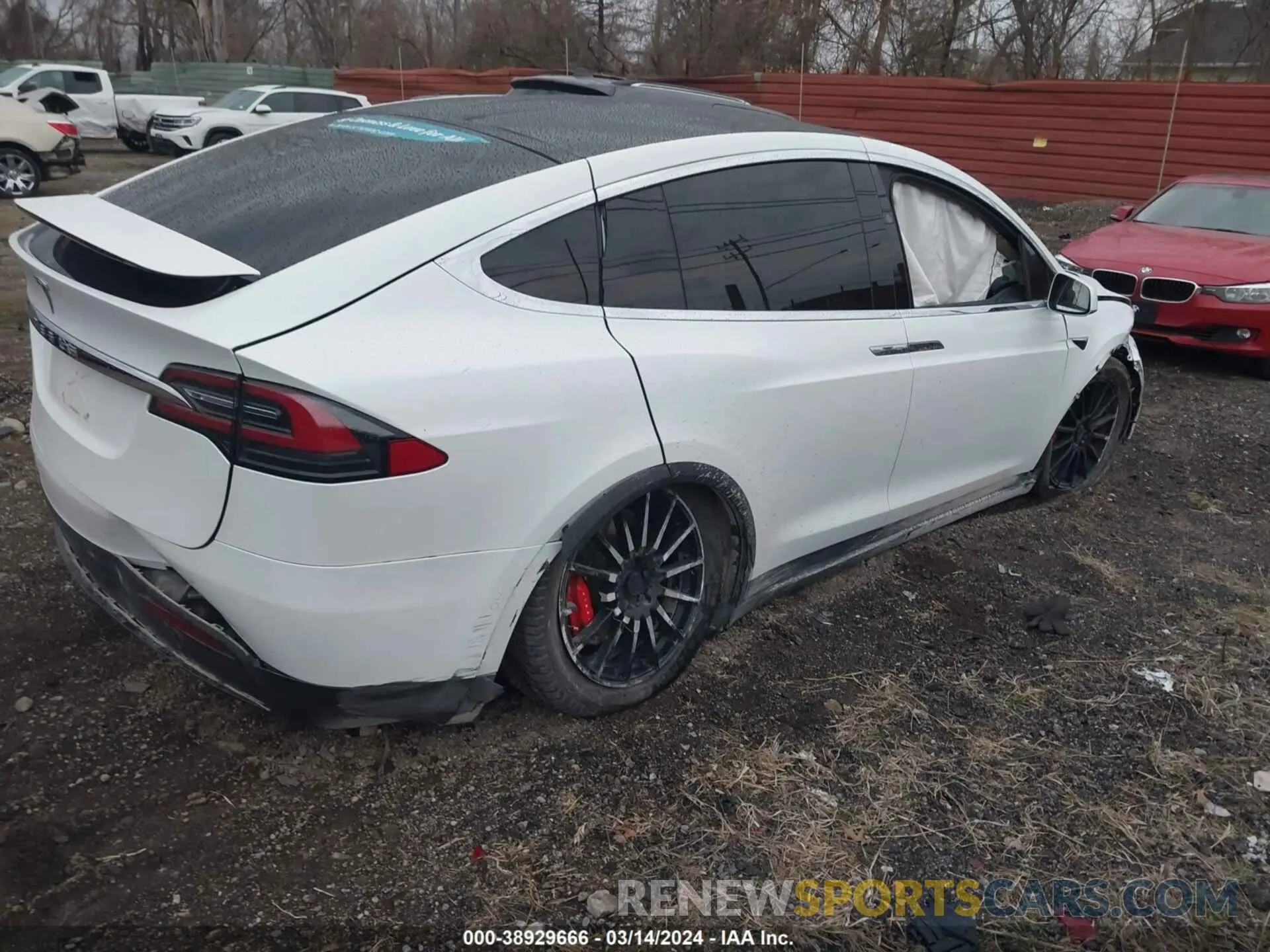 4 fotografías del automóvil dañado 5YJXCBE48KF180359 TESLA MODEL X 2019