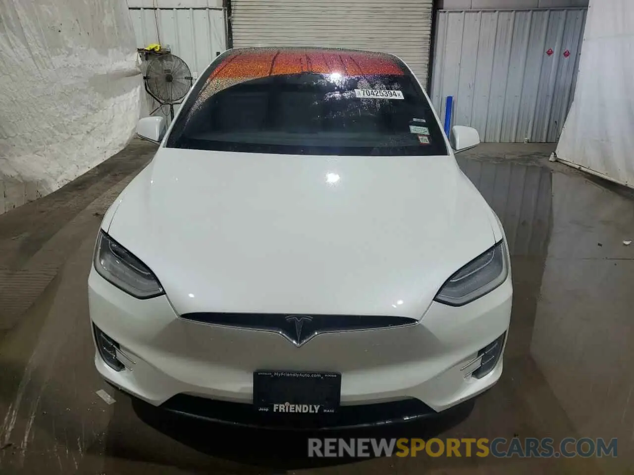 5 fotografías del automóvil dañado 5YJXCBE4XKF181738 TESLA MODEL X 2019