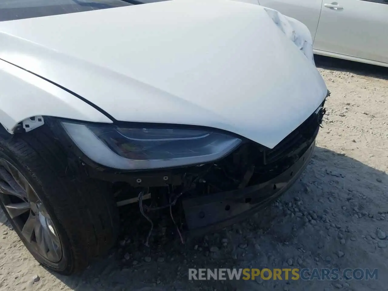 9 fotografías del automóvil dañado 5YJXCDE20KF185730 TESLA MODEL X 2019